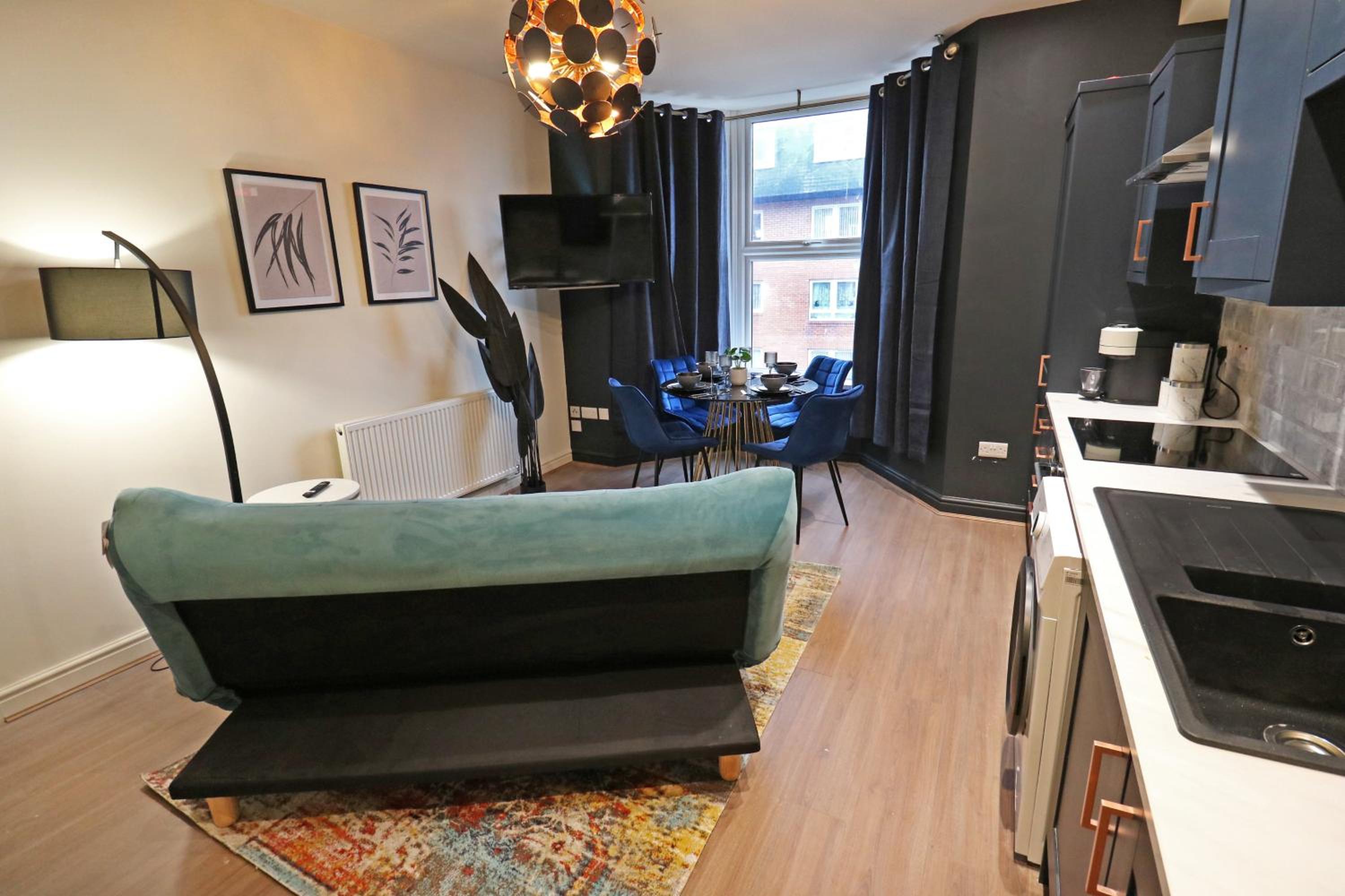 One-Bedroom Apartment photo 2