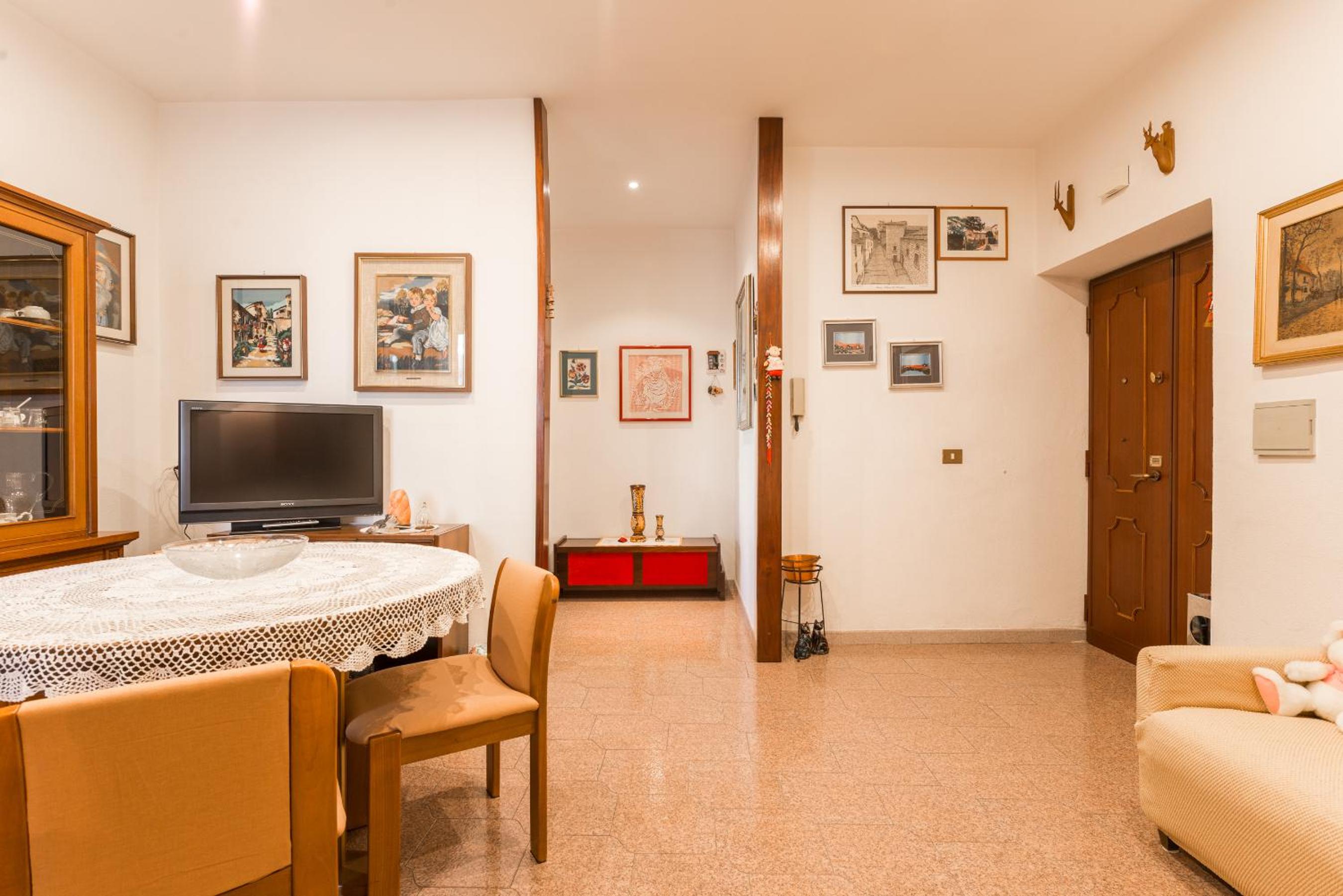 Two-Bedroom Apartment photo 2