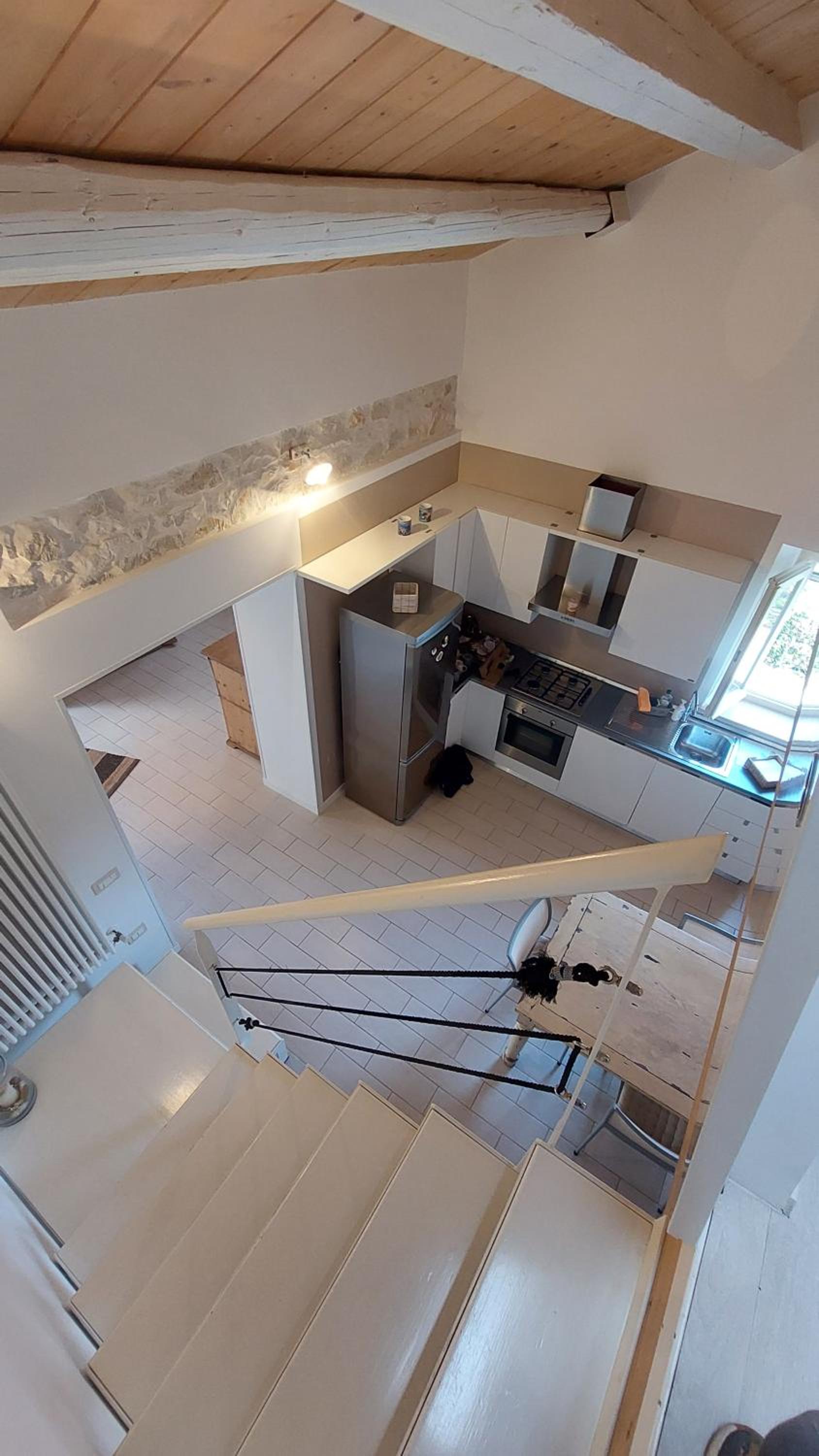 One-Bedroom Apartment - Photo 2