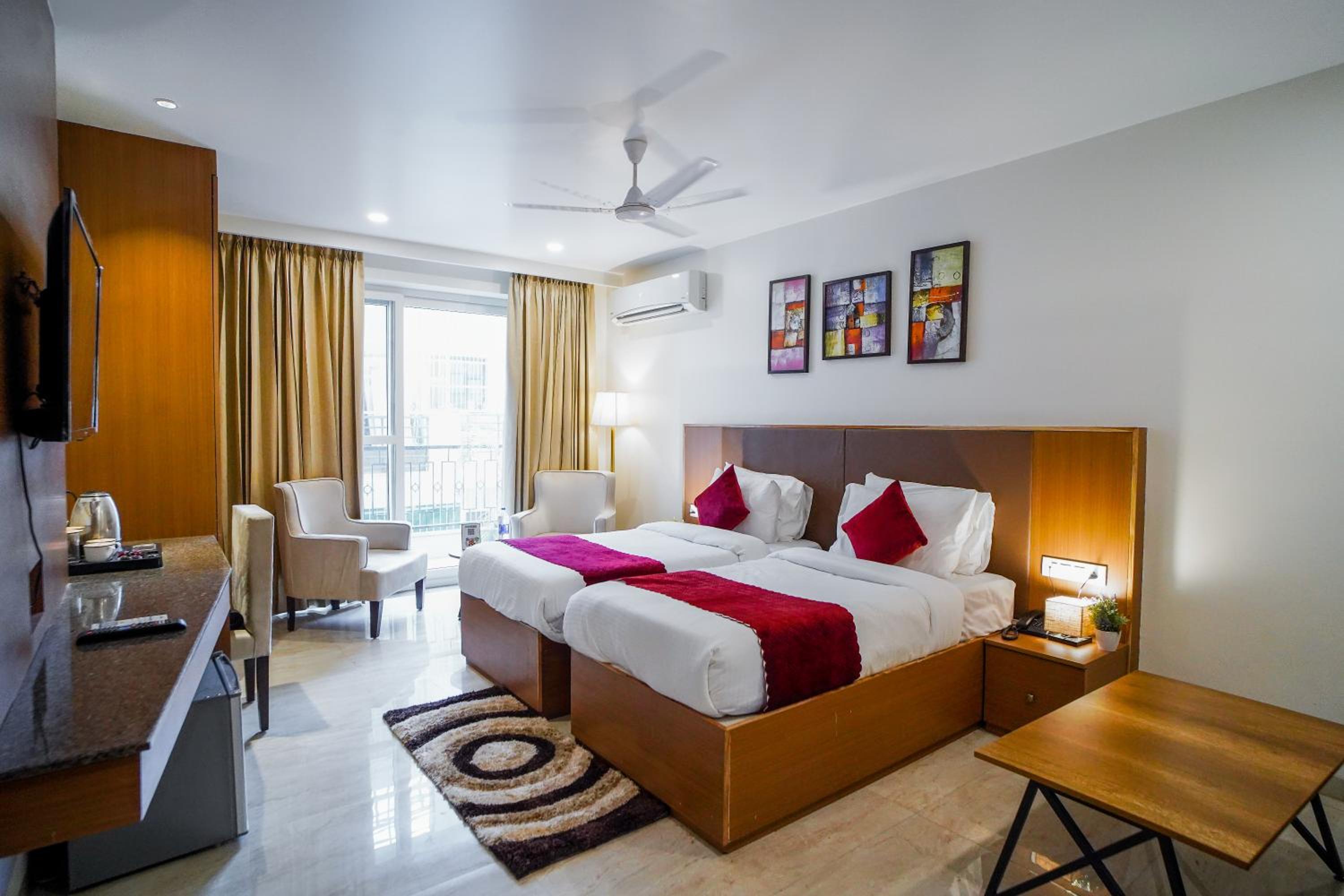 Twin Room With Balcony