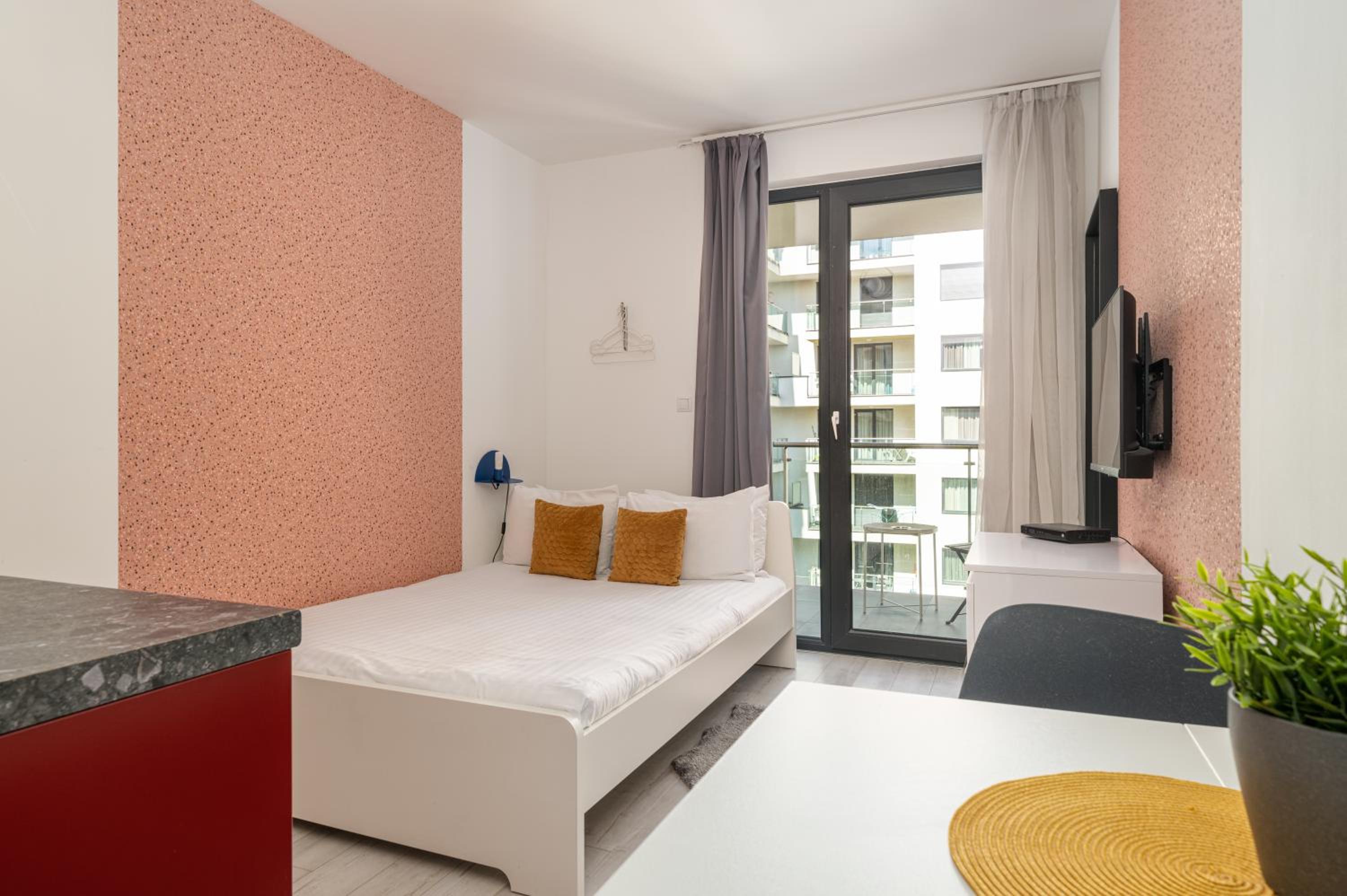 Double Room - Photo 10
