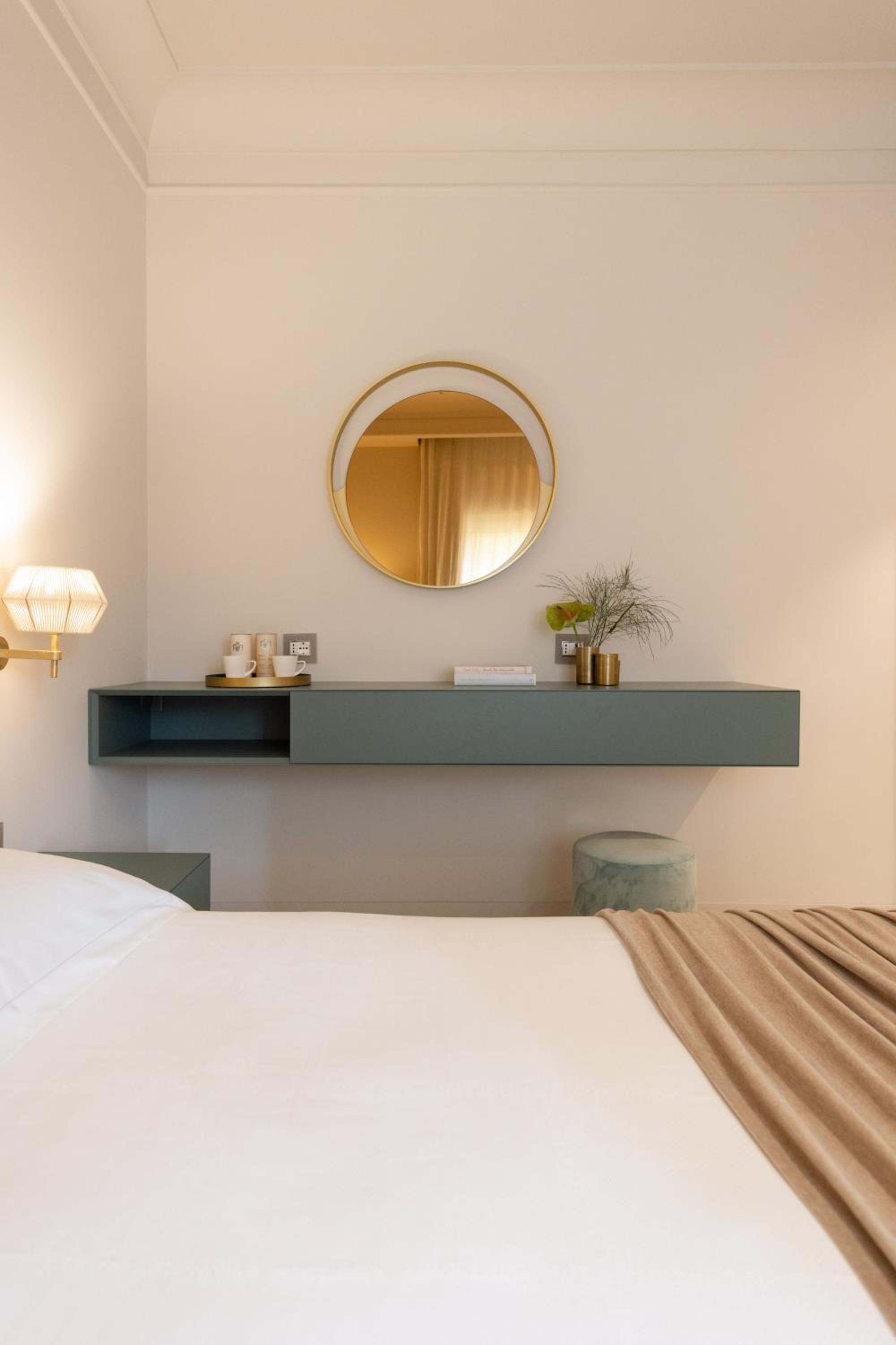 Classic Double Room with Window photo 3