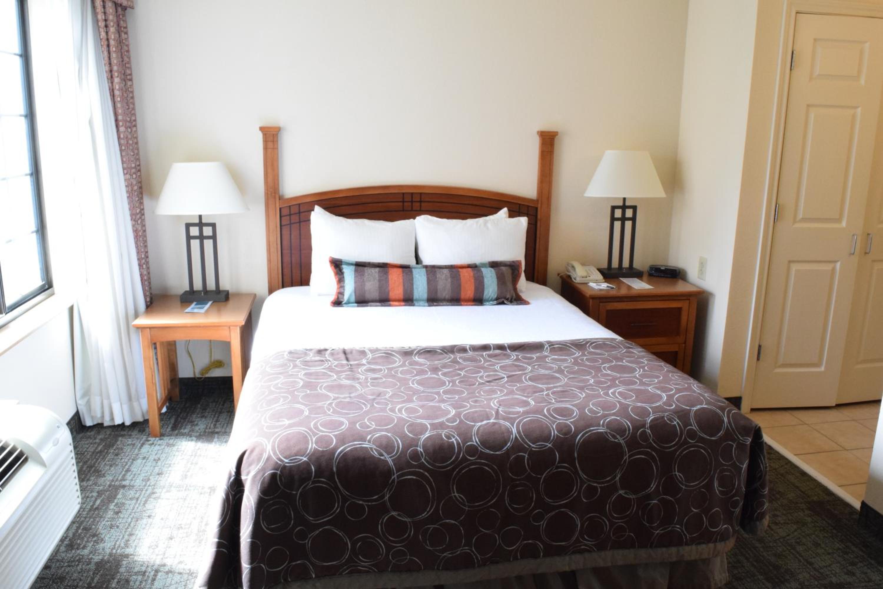 One-Bedroom King Suite with Sofa Bed - Photo 1