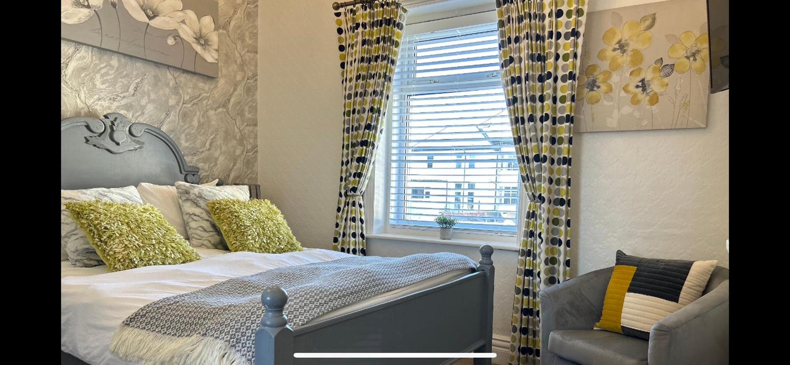 Small Double Room - Photo 4