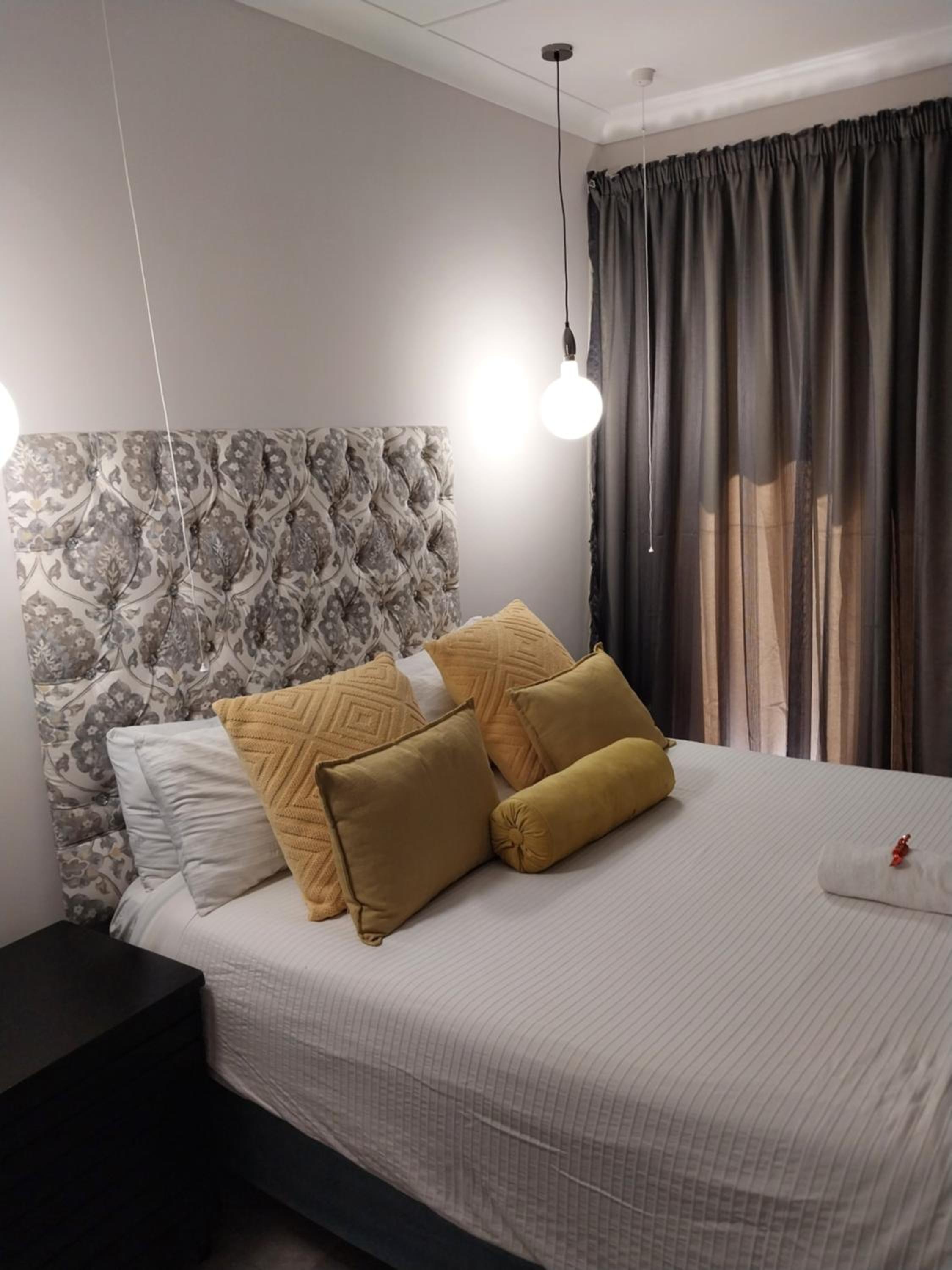 Standard Twin Room - Photo 4