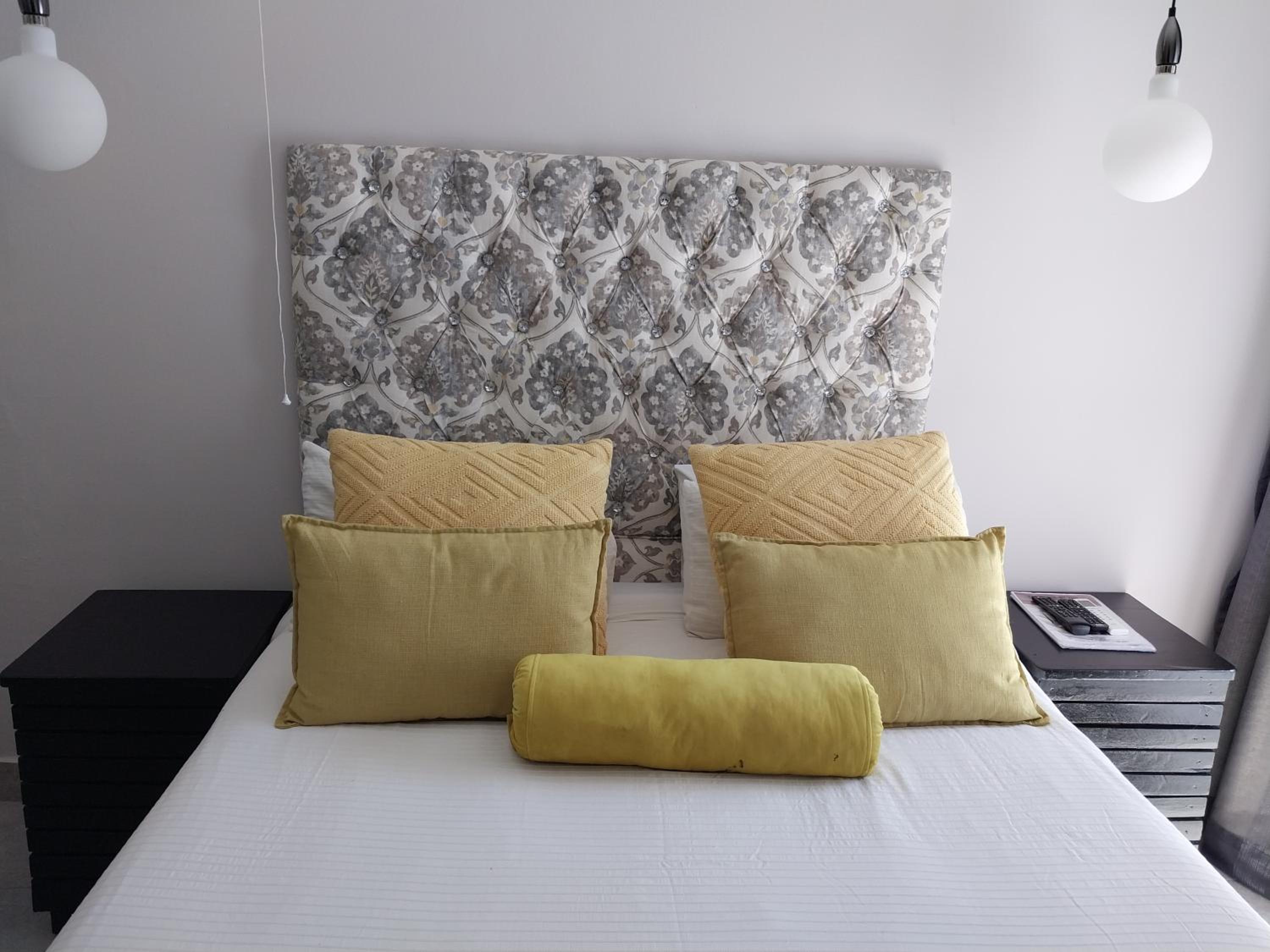 Standard Twin Room - Photo 5