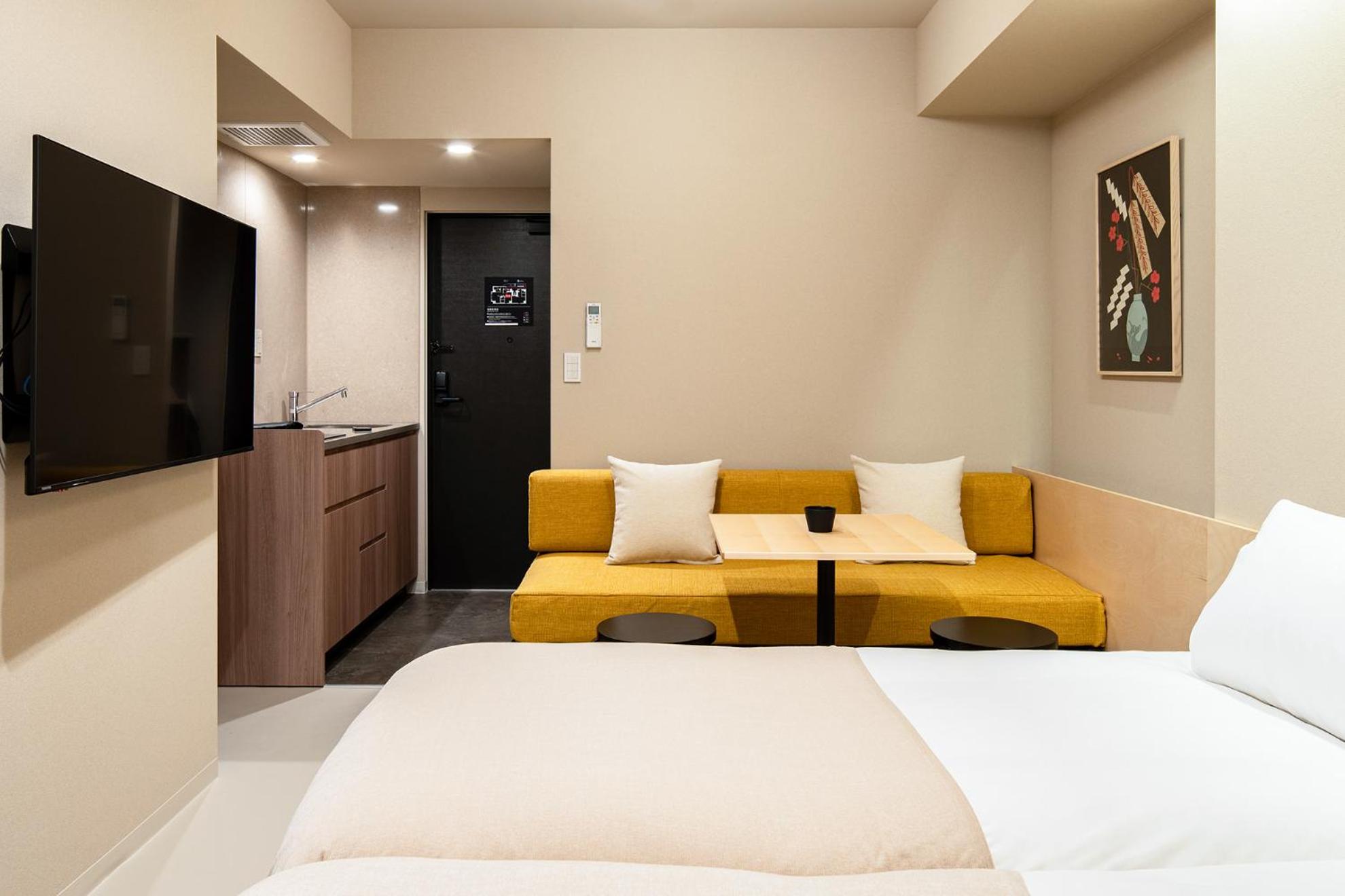 Base Studio Apartment photo 3