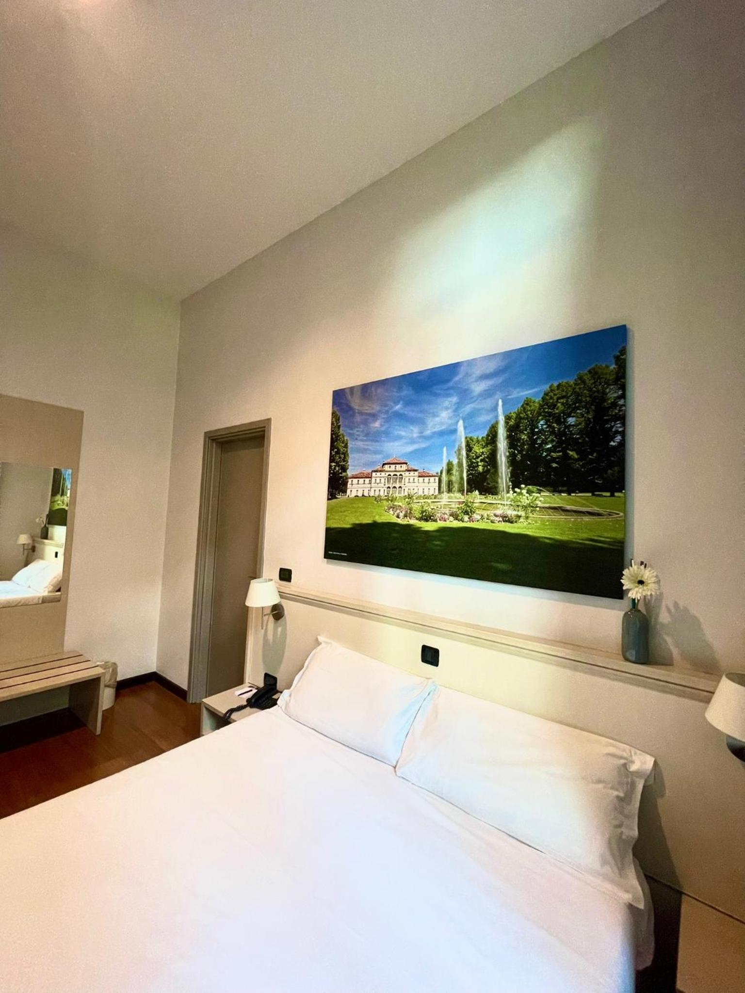 Double Room - Photo 5