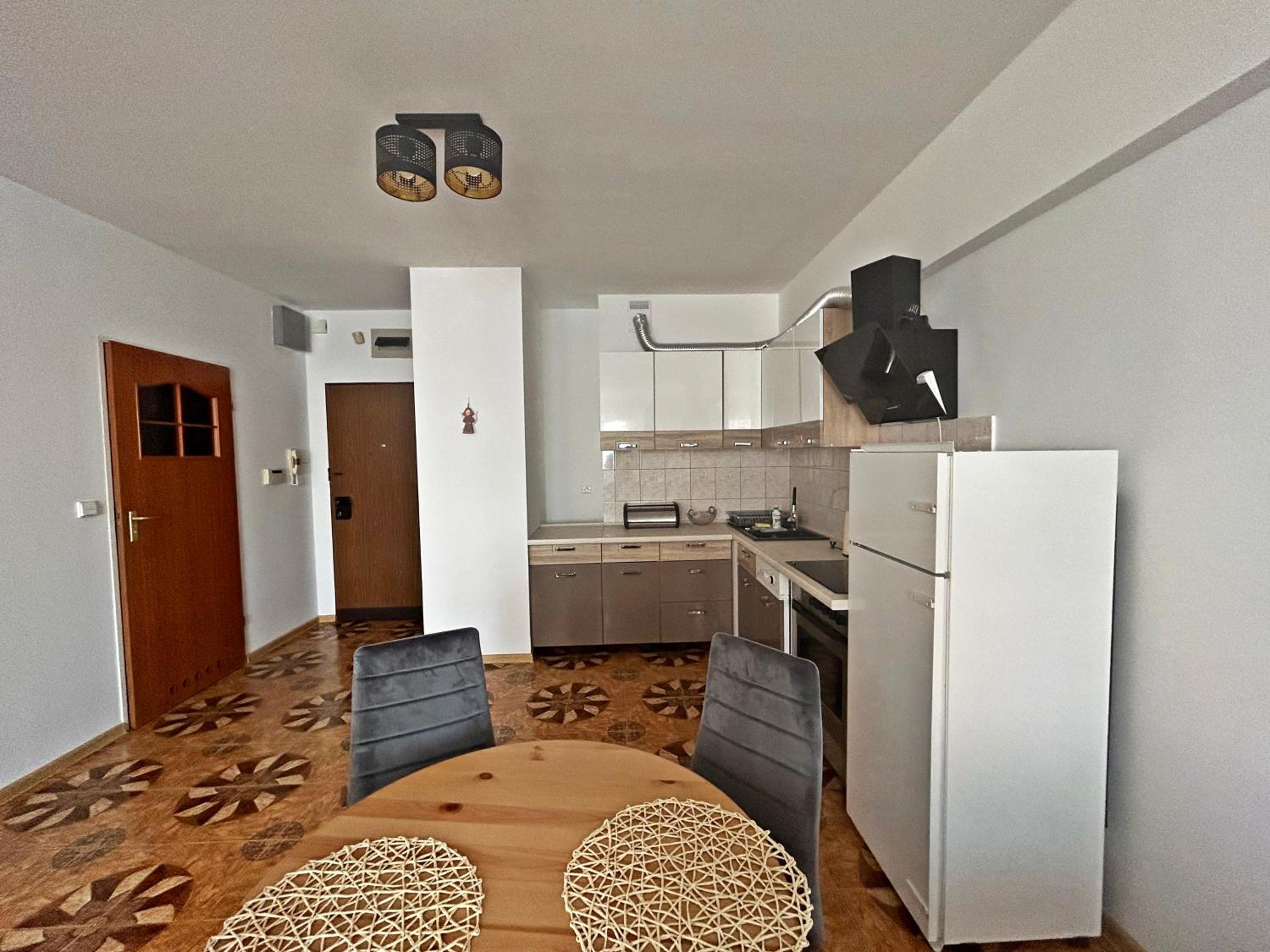 One-Bedroom Apartment with Side Sea View photo 2