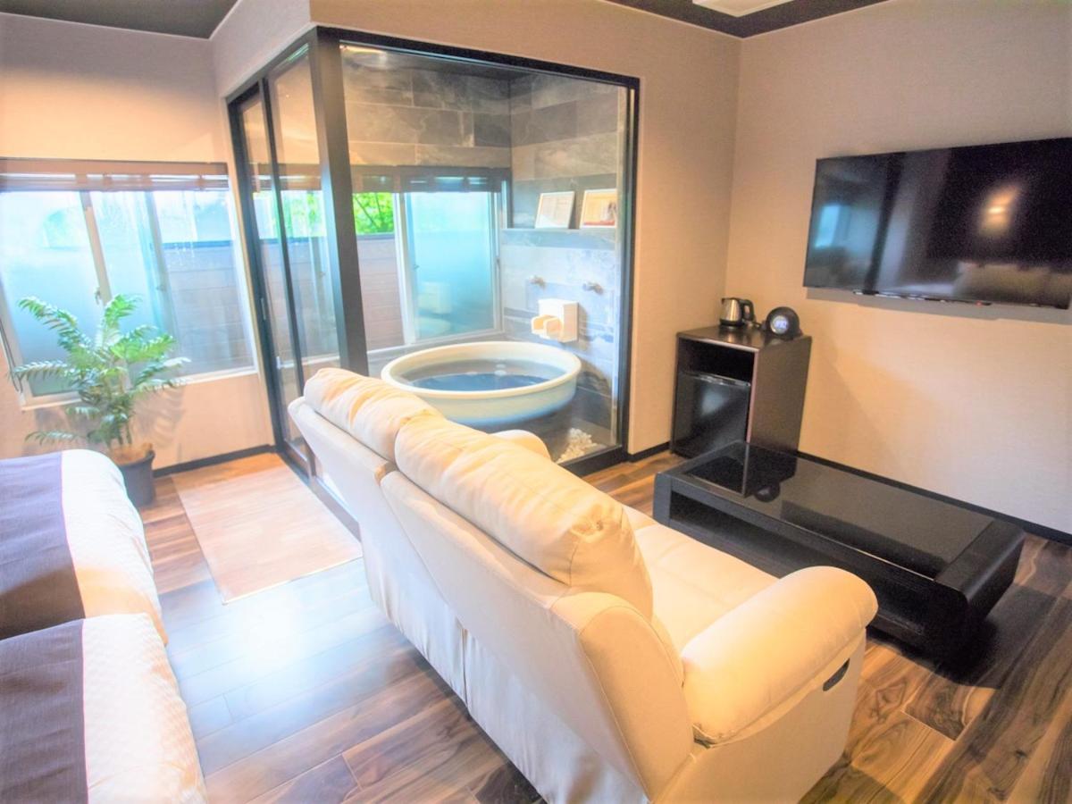 Standard Twin Room with Sofa photo 1