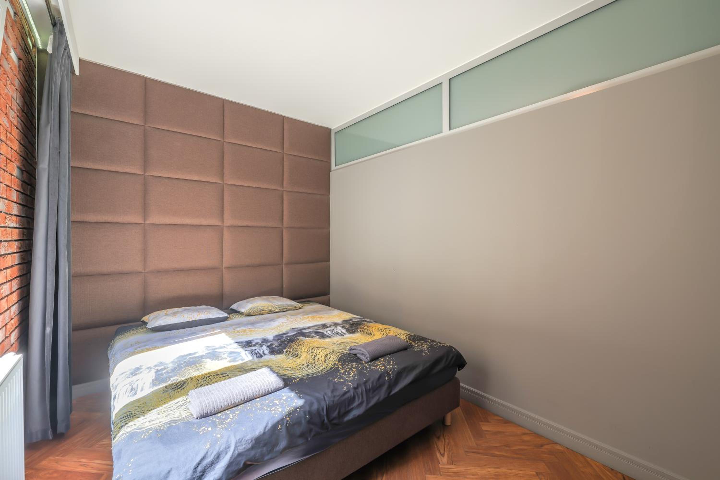 Two-Bedroom Apartment - Photo 13
