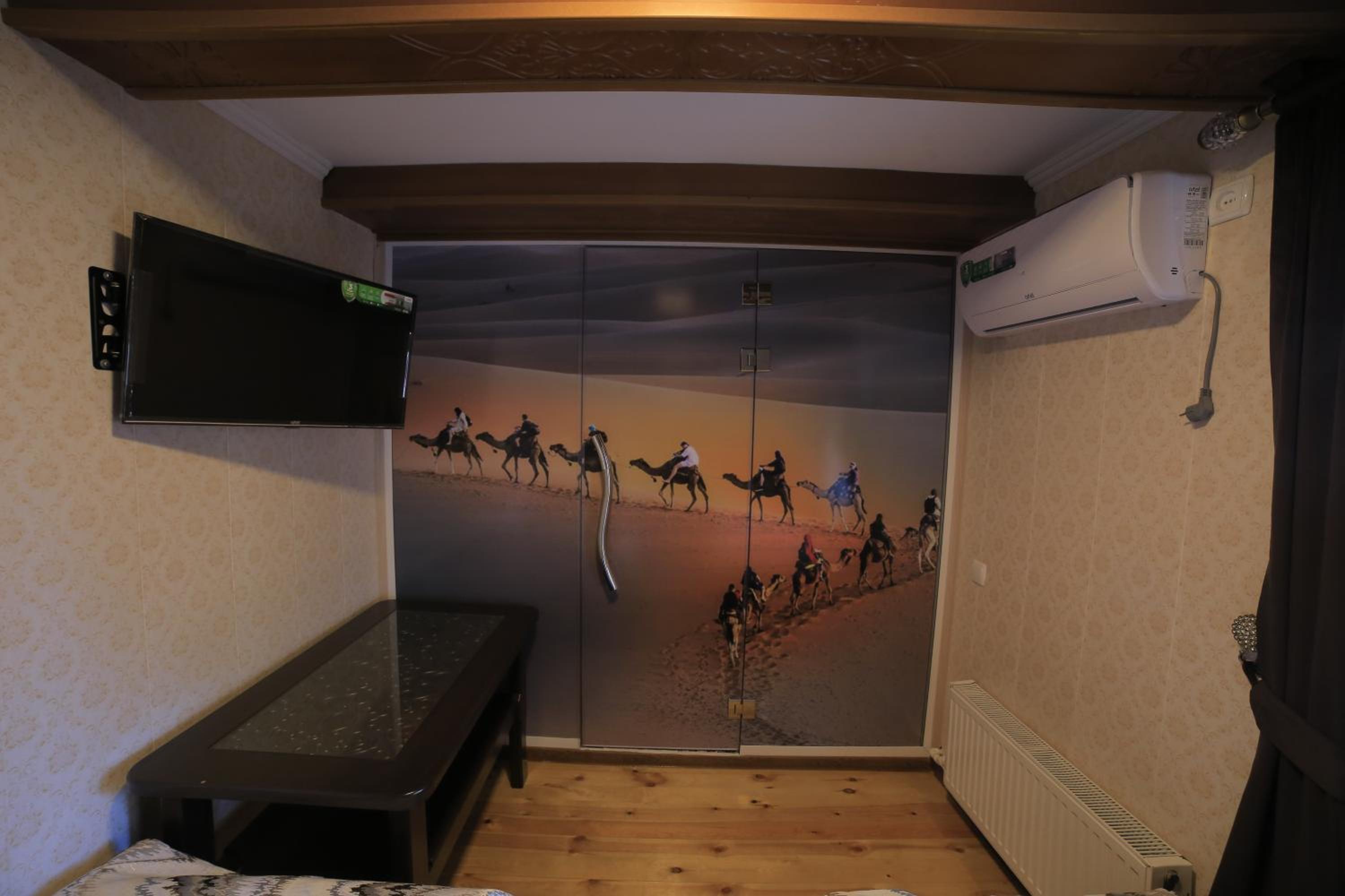 Twin Room with Private Bathroom photo 1