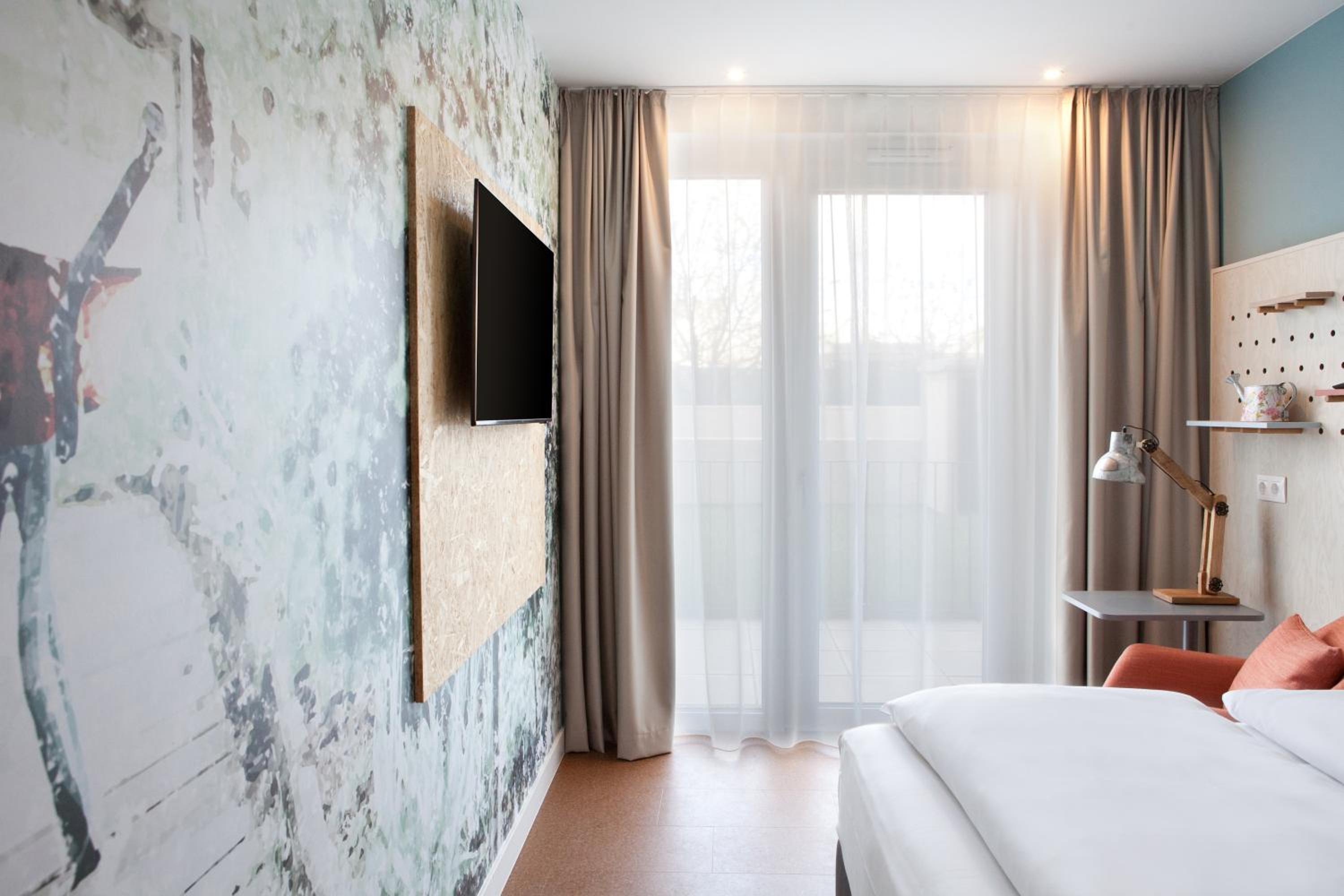 Classic Room with One Single Bed