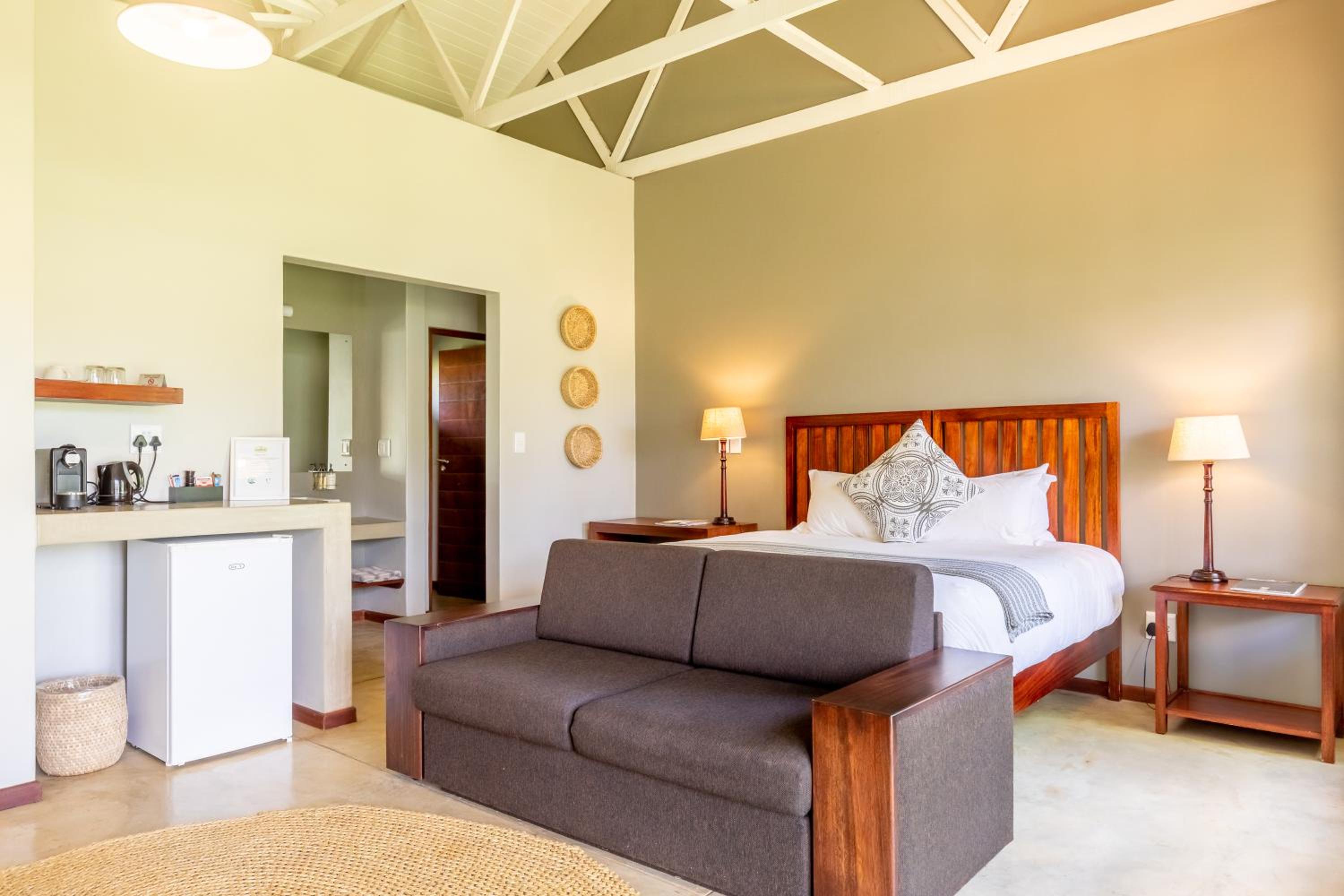 Luxury Double or Twin with Queen Sleeper-couch photo 3