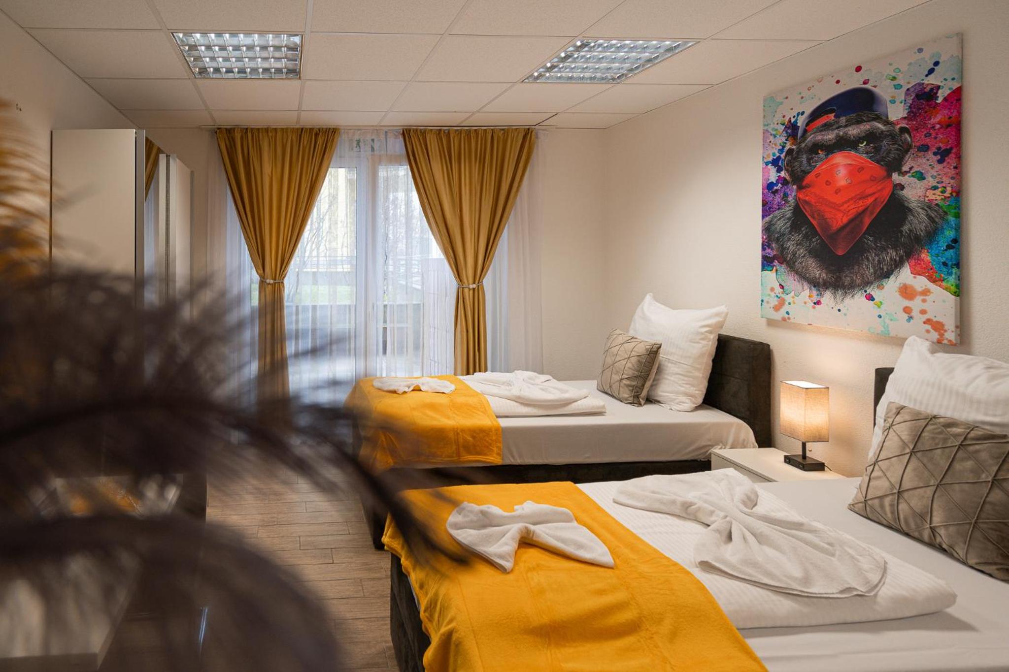 Quadruple Room with Garden View - Photo 1