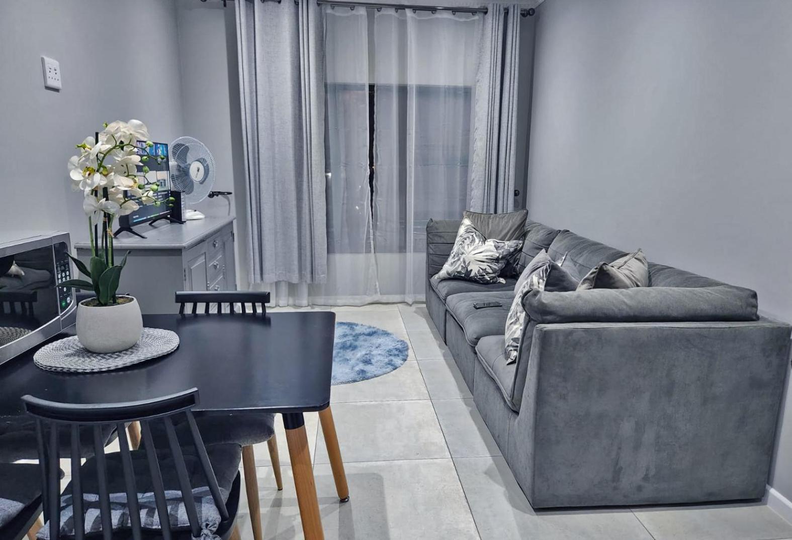Family Room photo 1