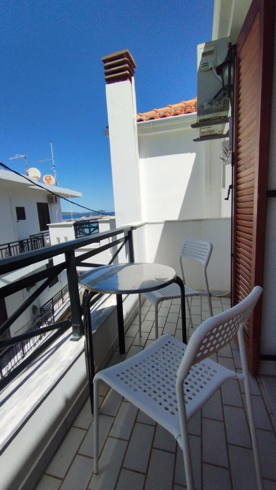 Small Double Room - Photo 2