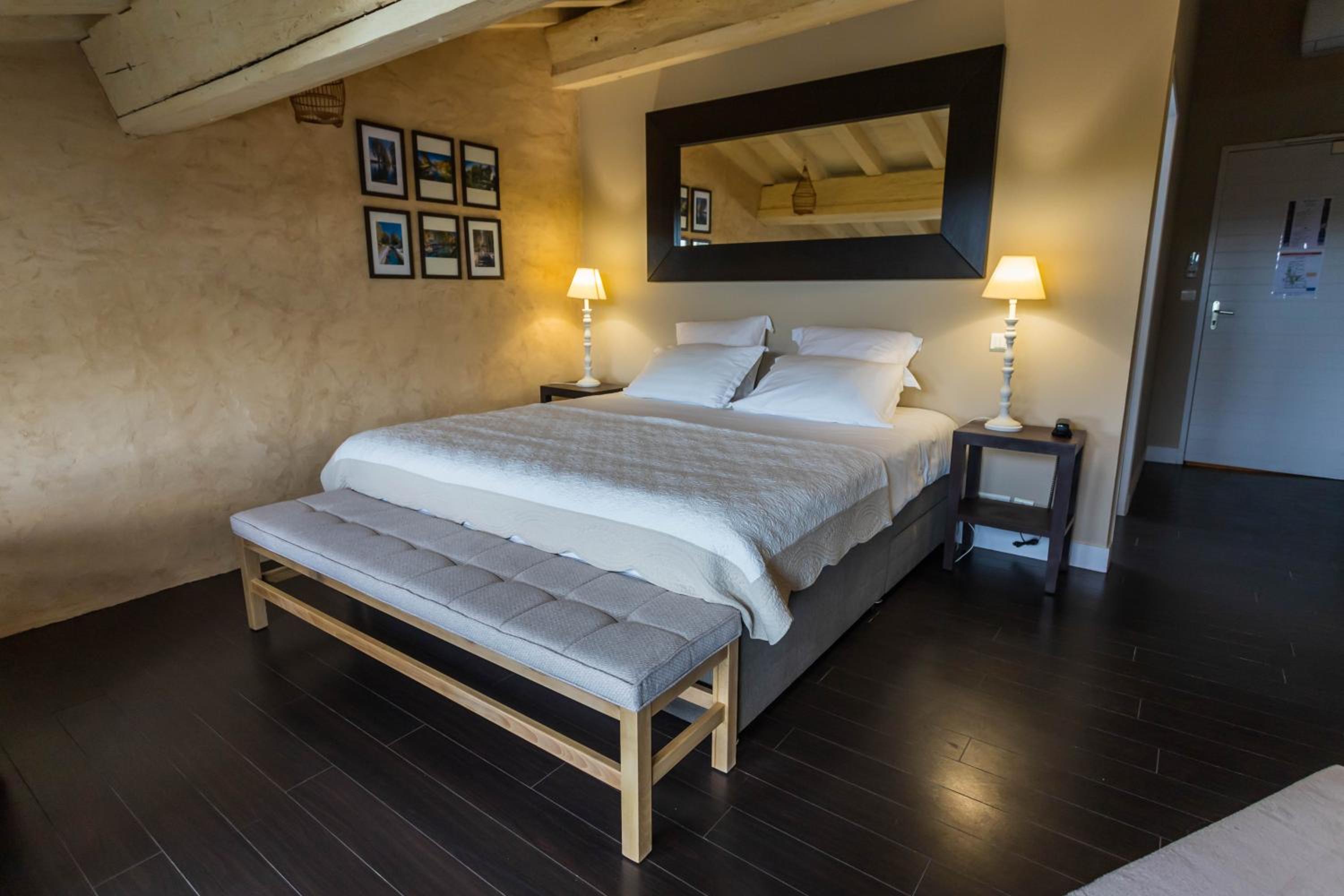 Superior Queen Room photo 1