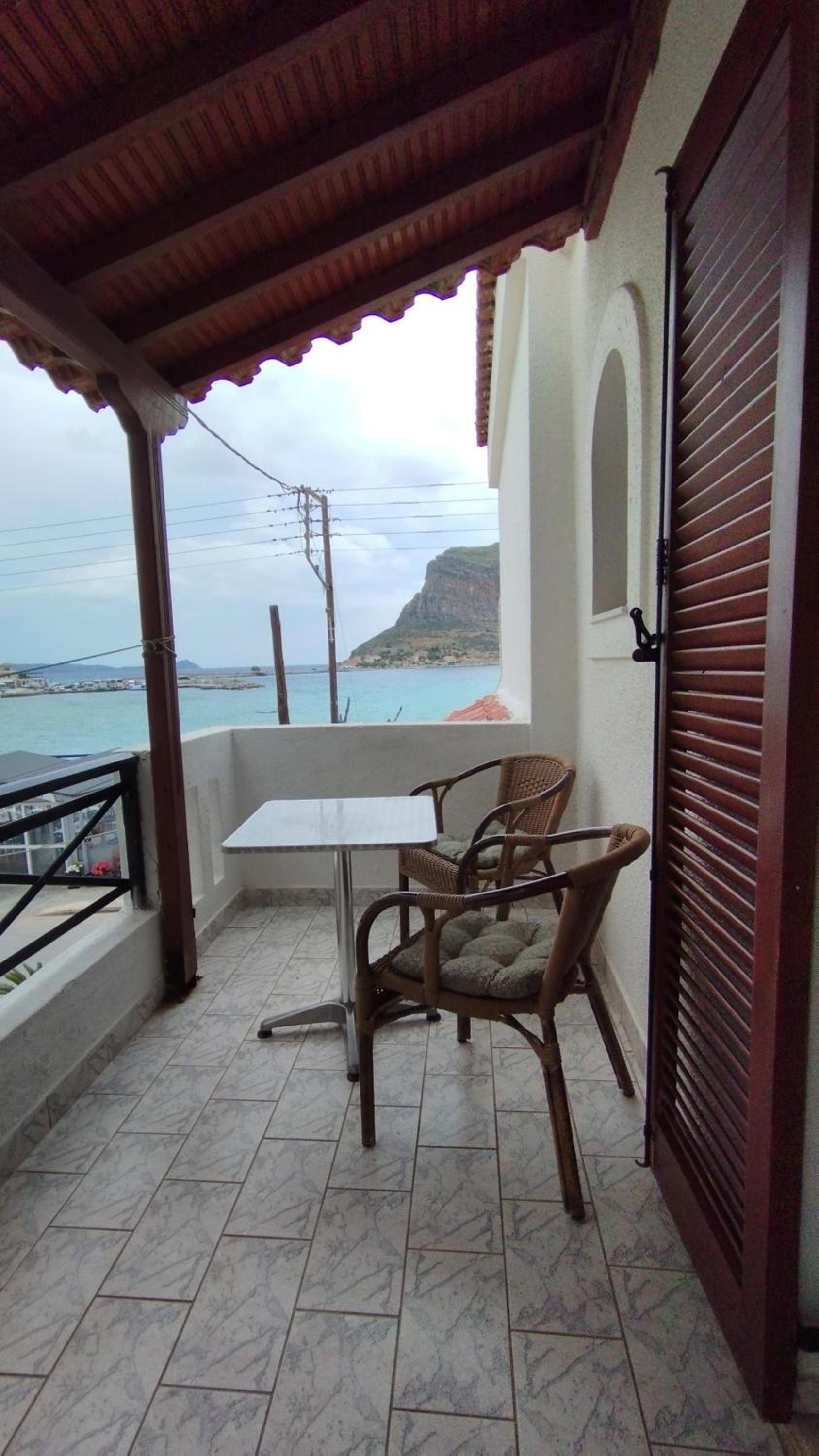 Deluxe Double Room with Sea View photo 3
