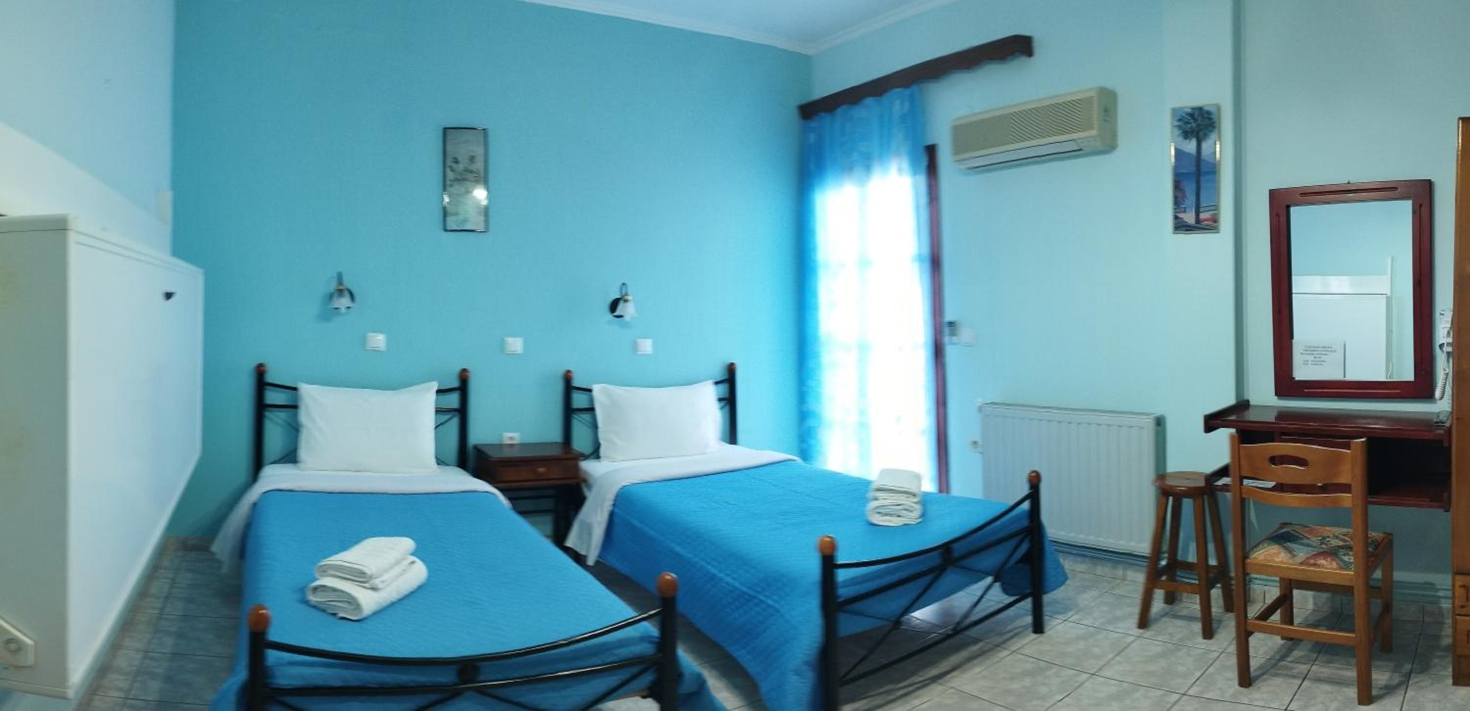 Standard Double Room with Side Sea View photo 1