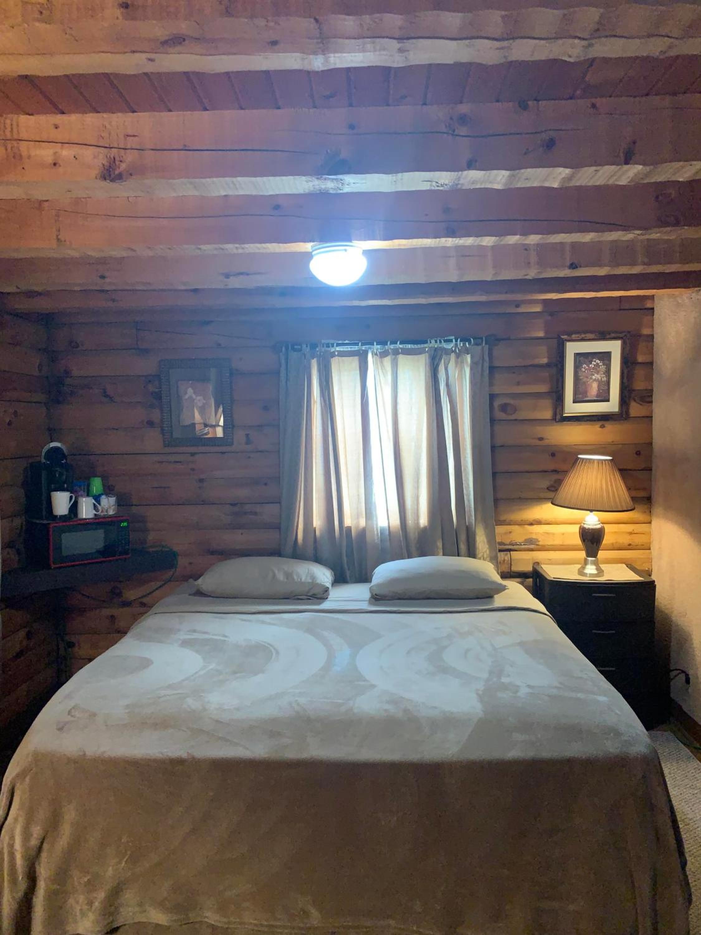 Deluxe King Suite