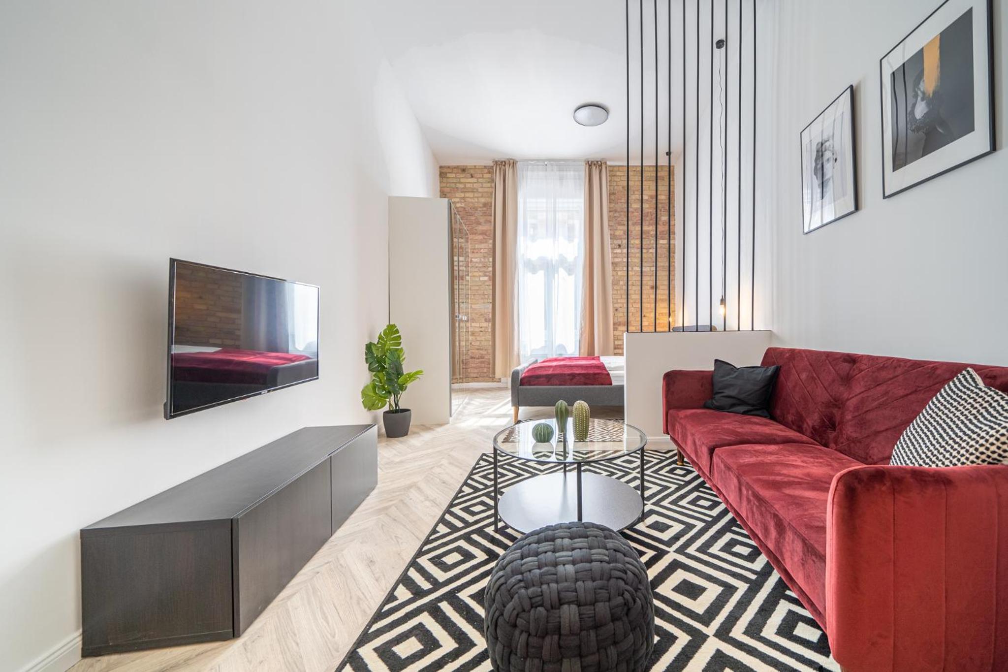 Family Apartment - Photo 18
