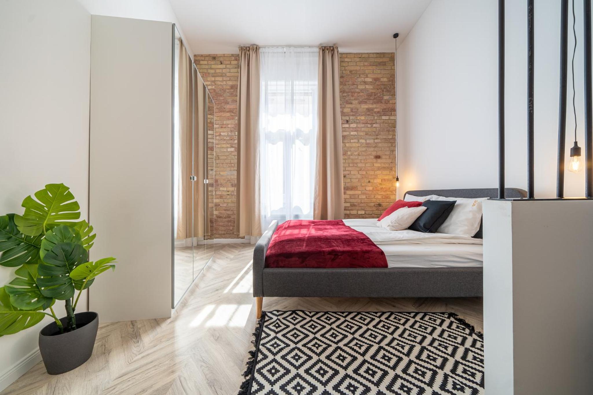 Family Apartment - Photo 17