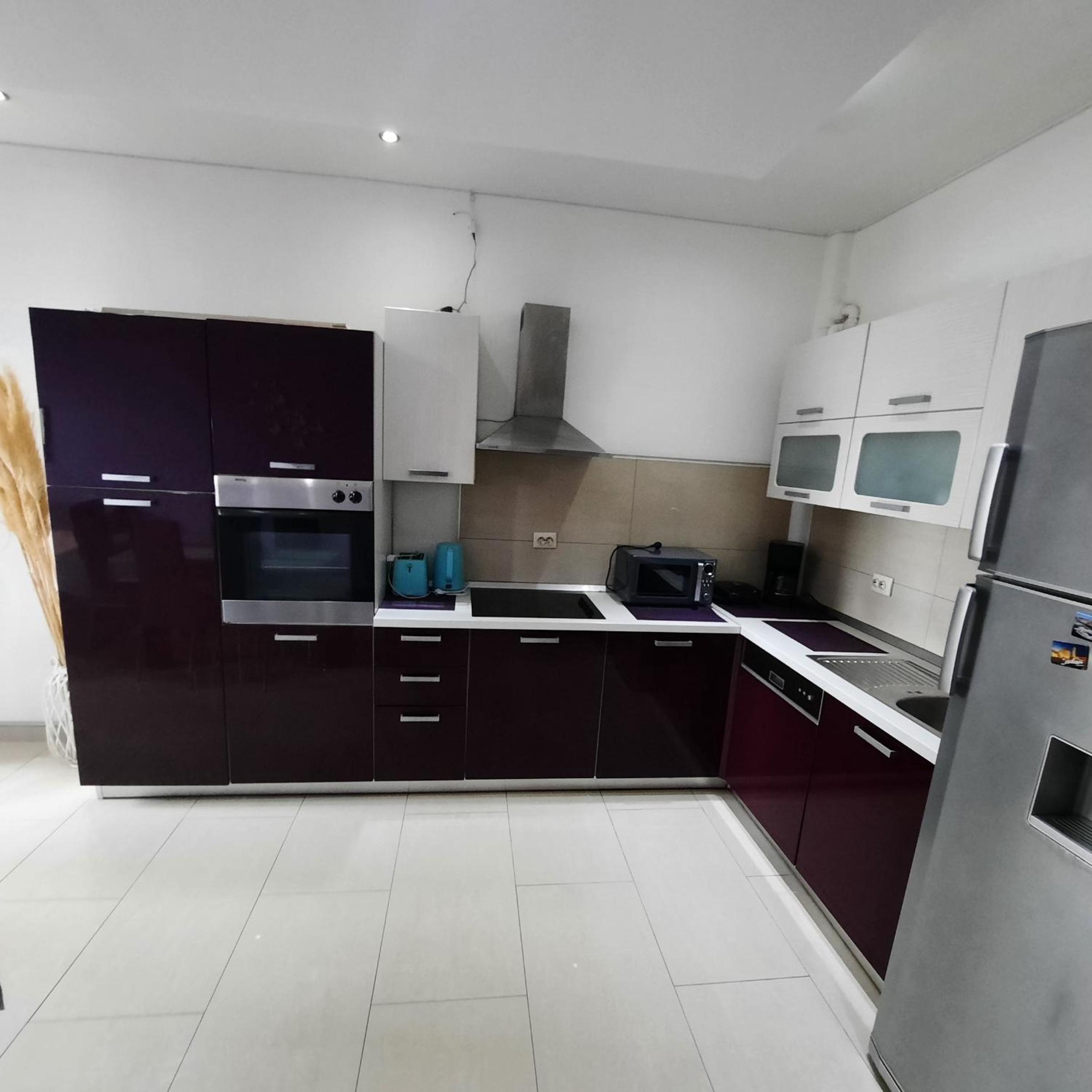 Three-Bedroom Apartment - Photo 15