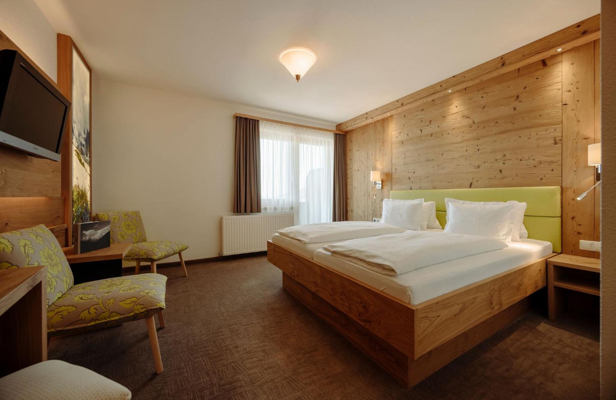 Double Room with Mountain View photo 2