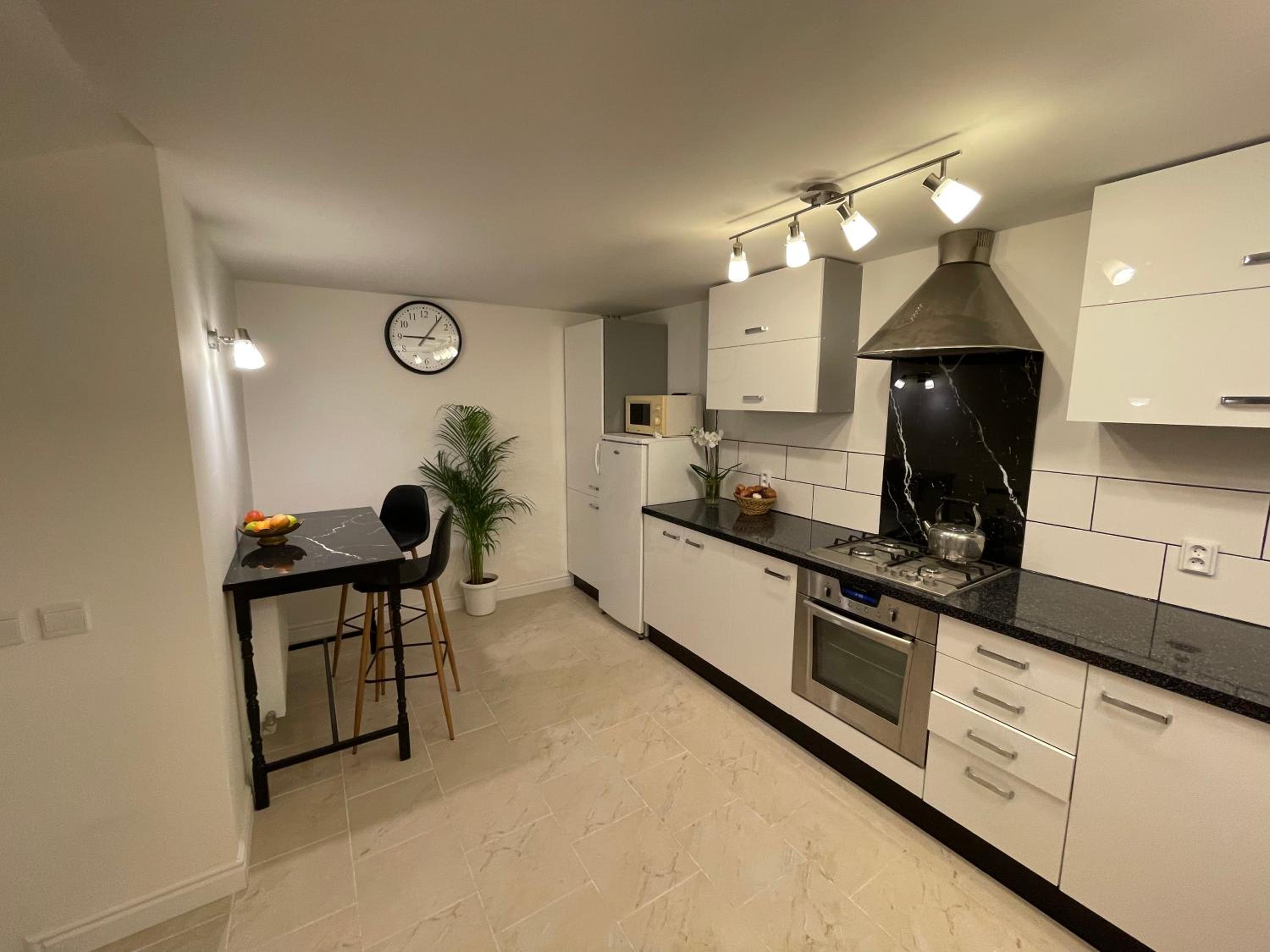 Two-Bedroom House photo 2