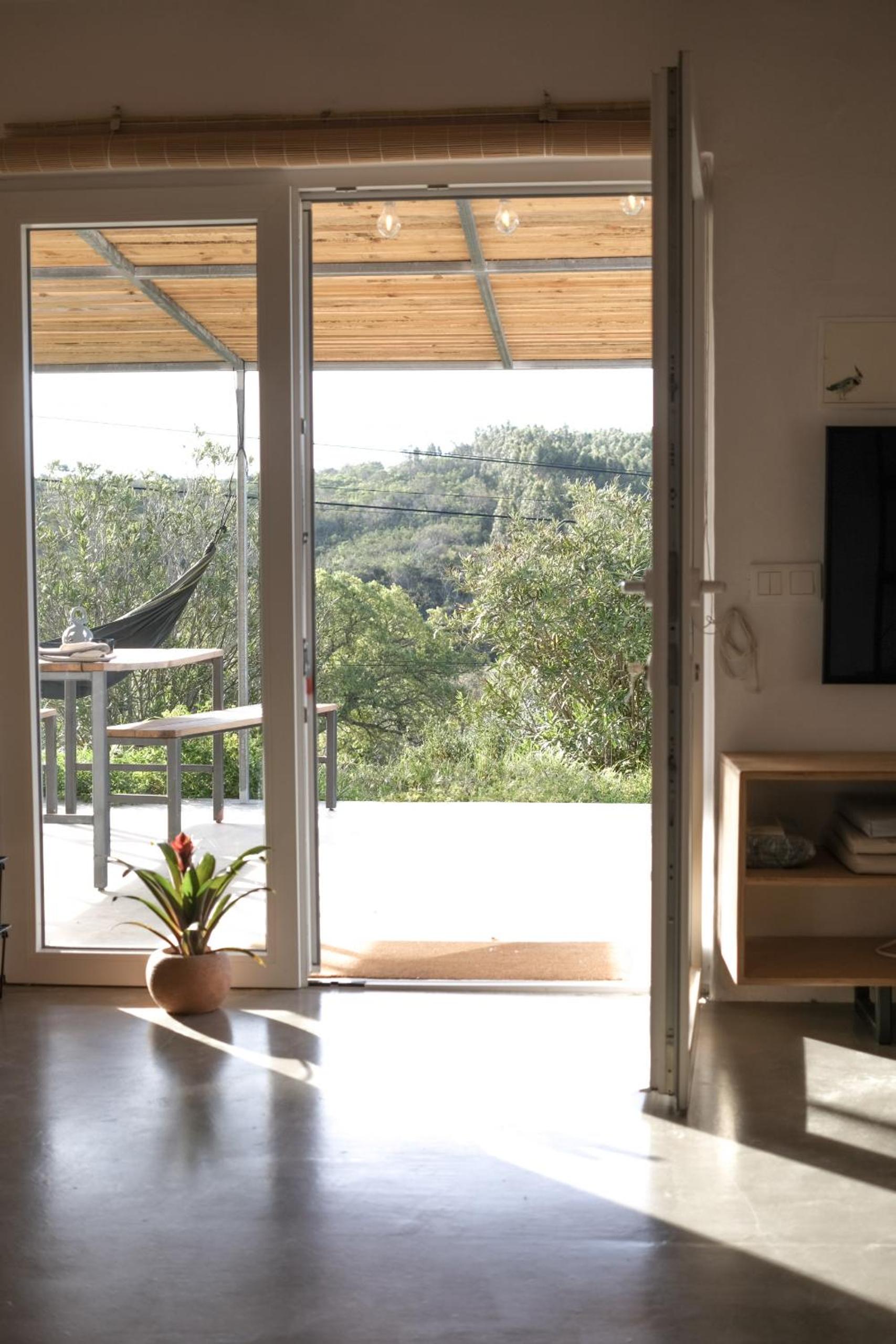 One-Bedroom House photo 2