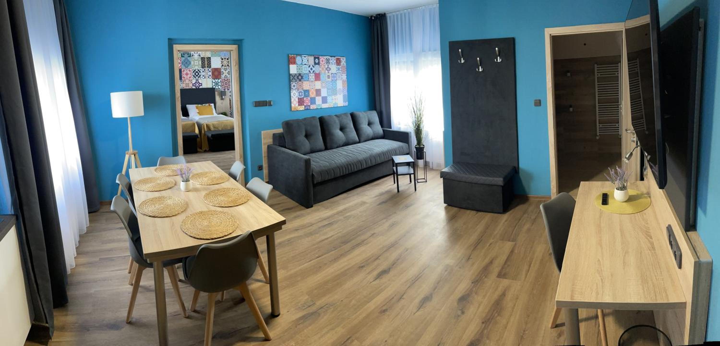 Deluxe Family Suite photo 3
