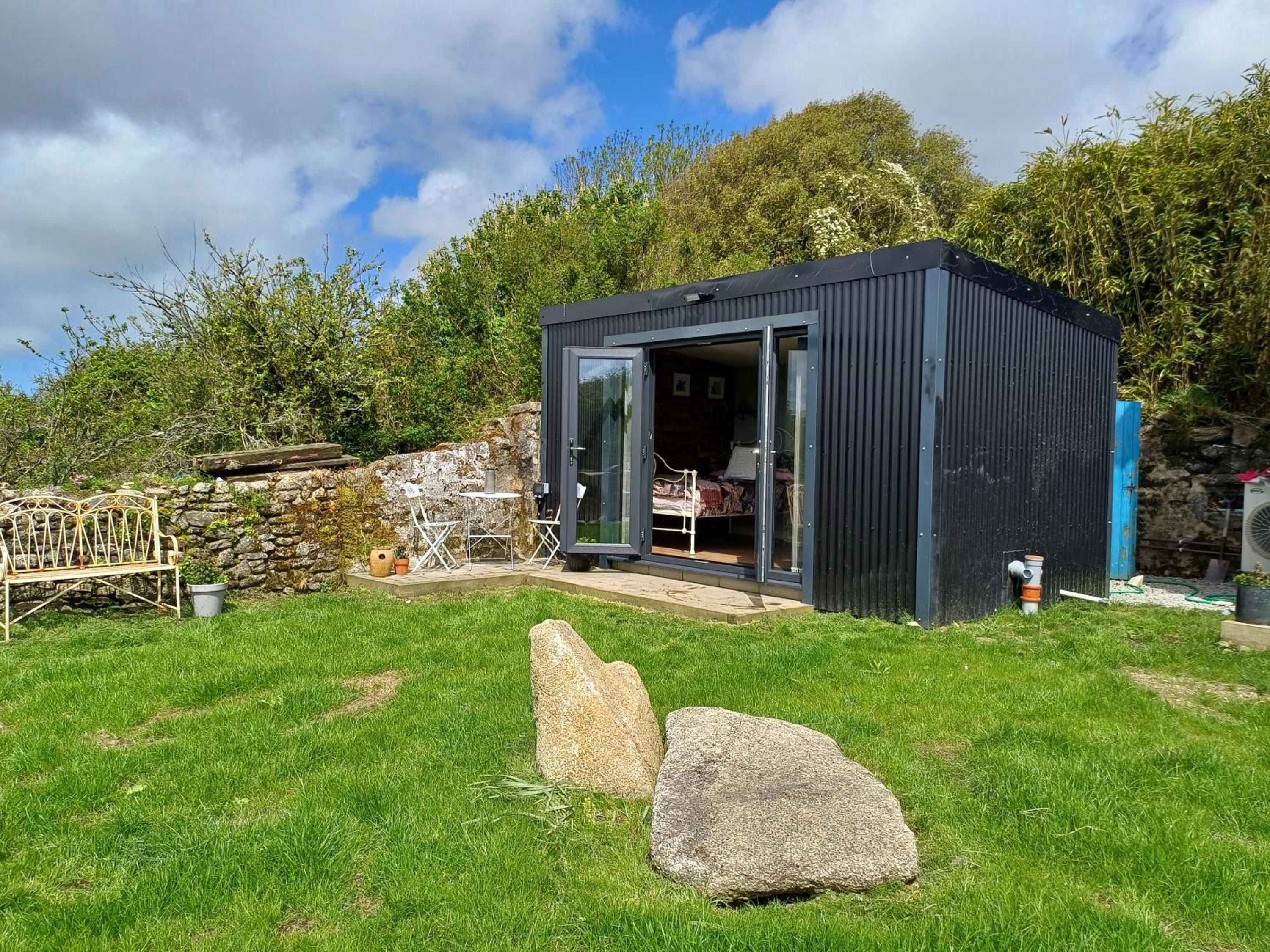 Studio with Garden View photo 3