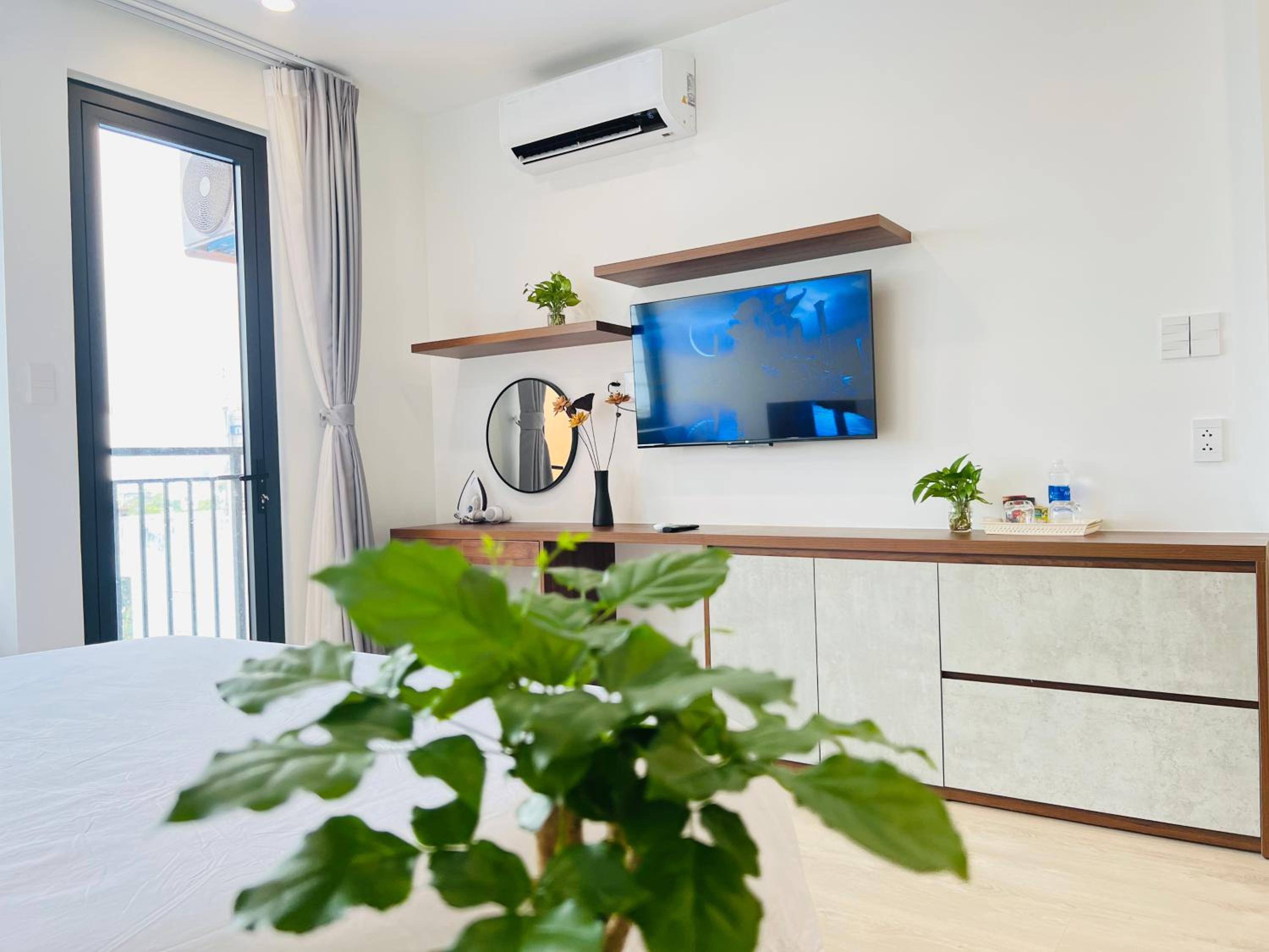 Studio Apartment photo 1