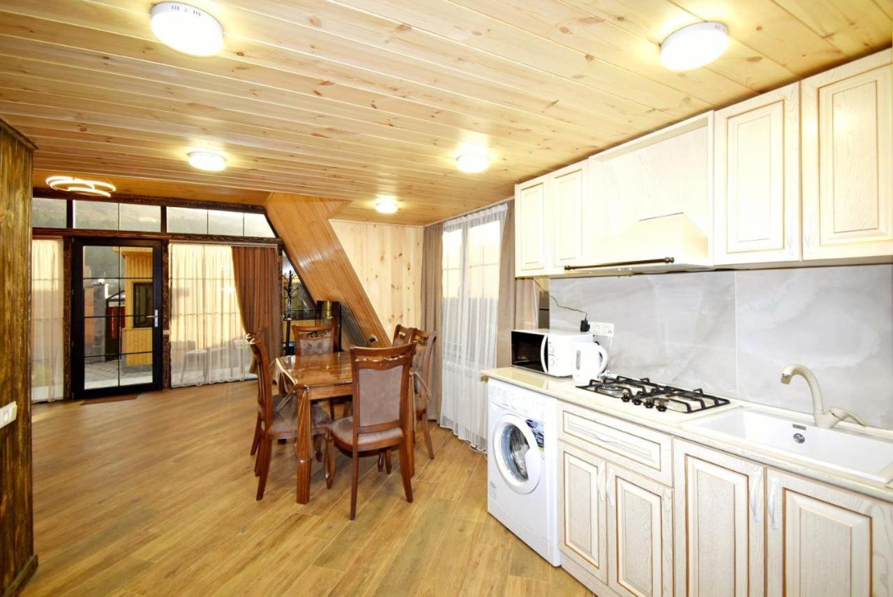 Three-Bedroom Chalet photo 2