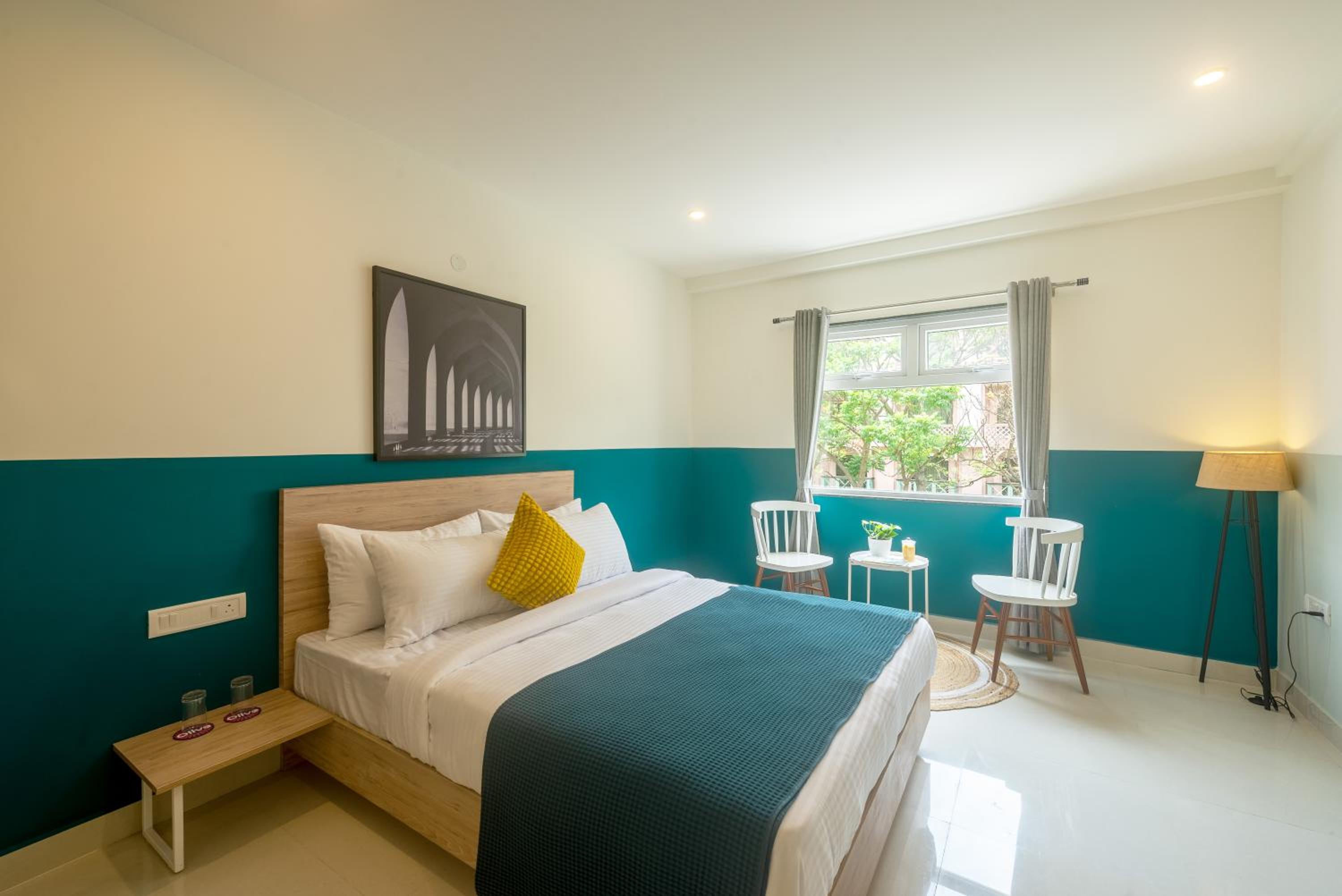 Standard Queen Room