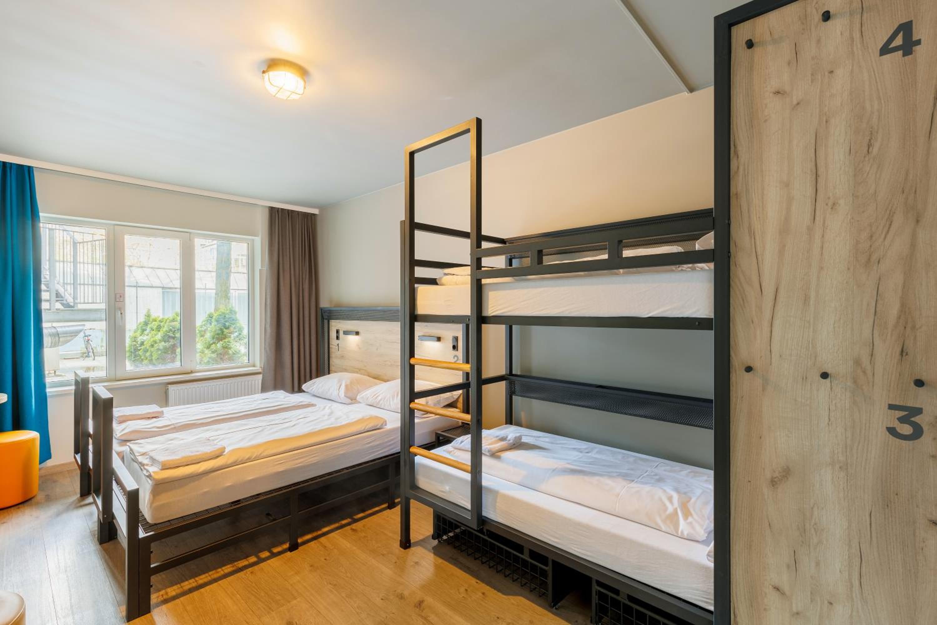 Quadruple Room - Photo 7