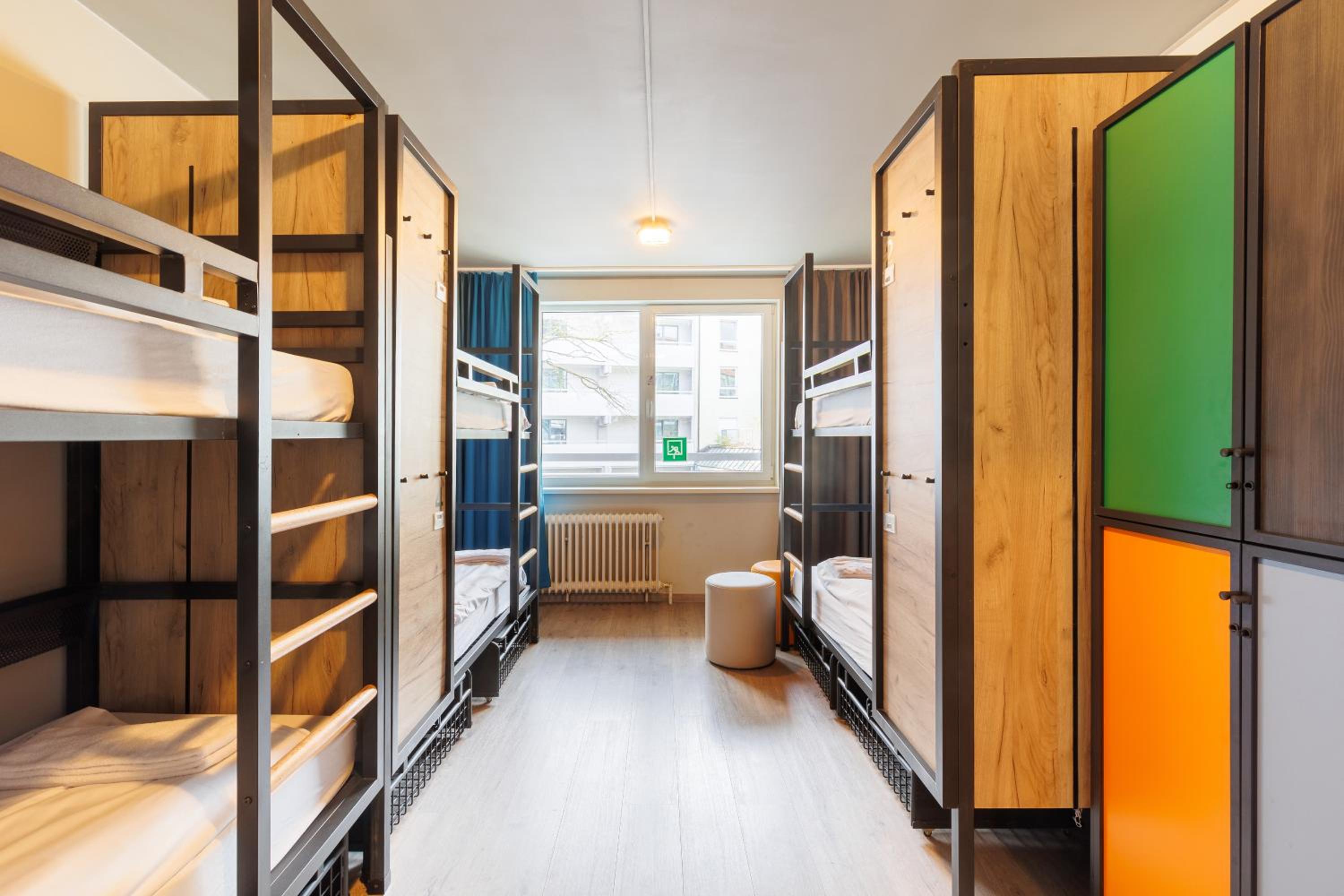 הוסטל a&o מינכן האקרברוקה — Bed in 6-Bed Dormitory Room