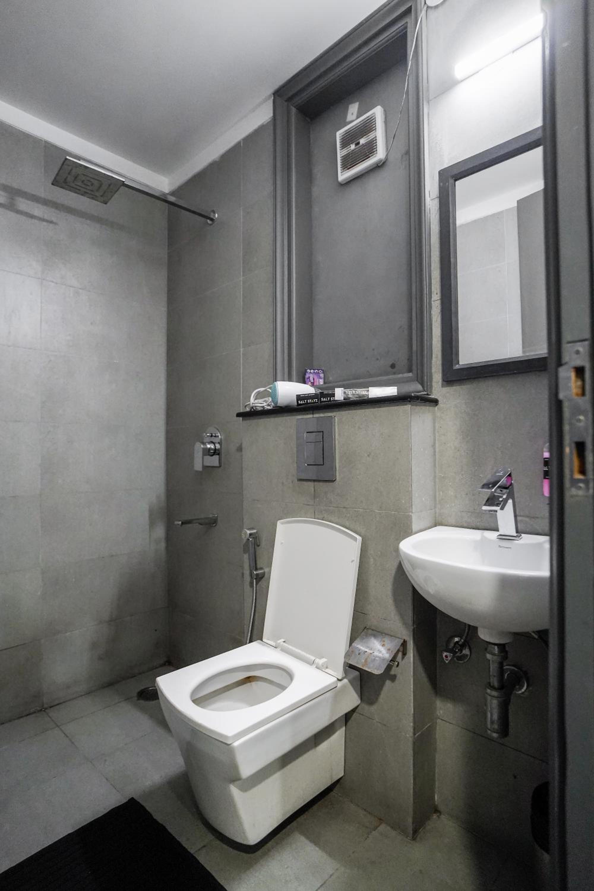 Deluxe Room - Photo 3