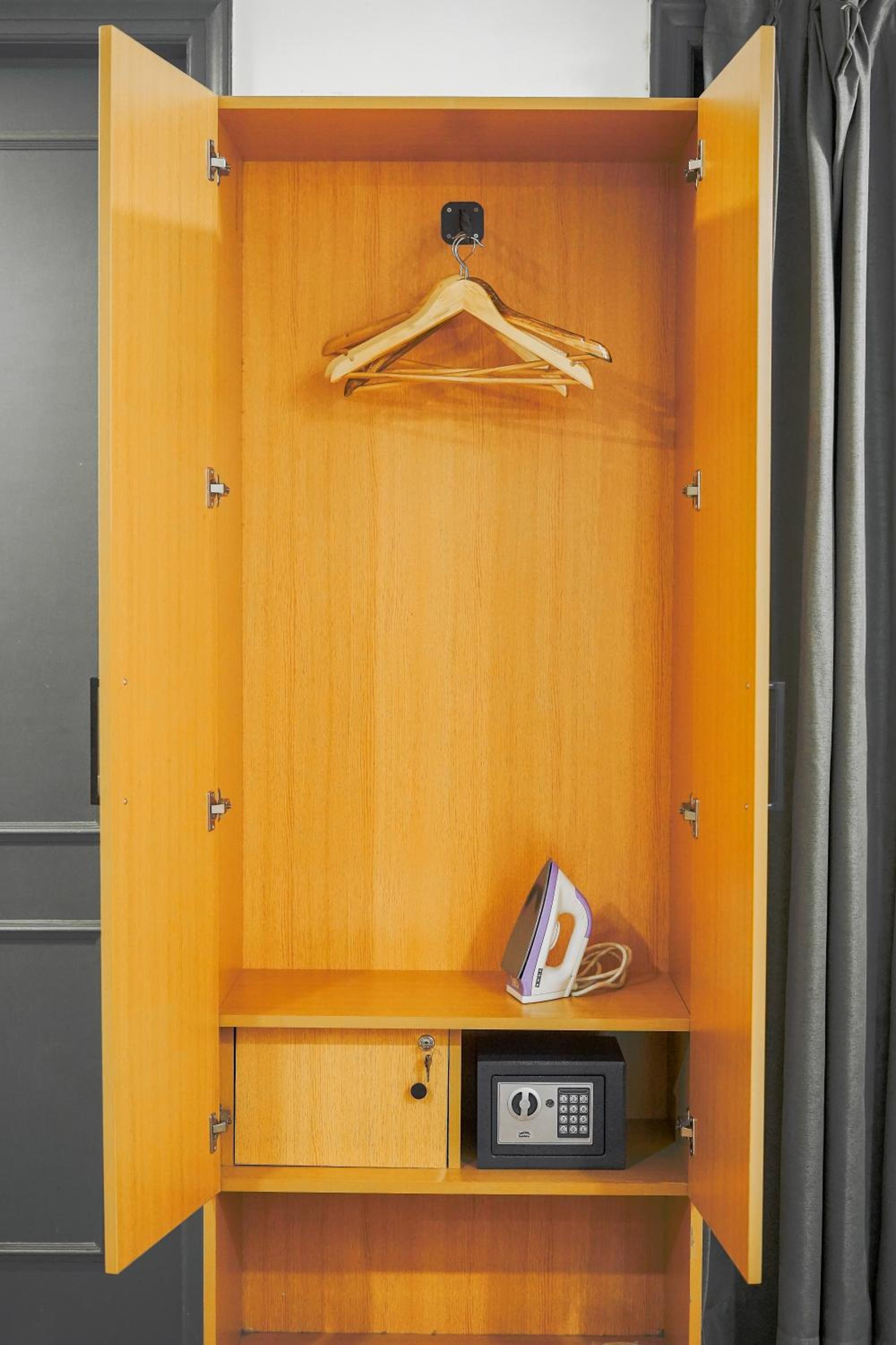 Deluxe Room - Photo 6