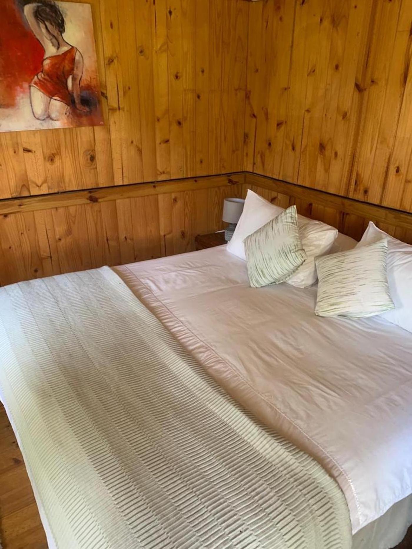 Budget Double Room - Photo 4