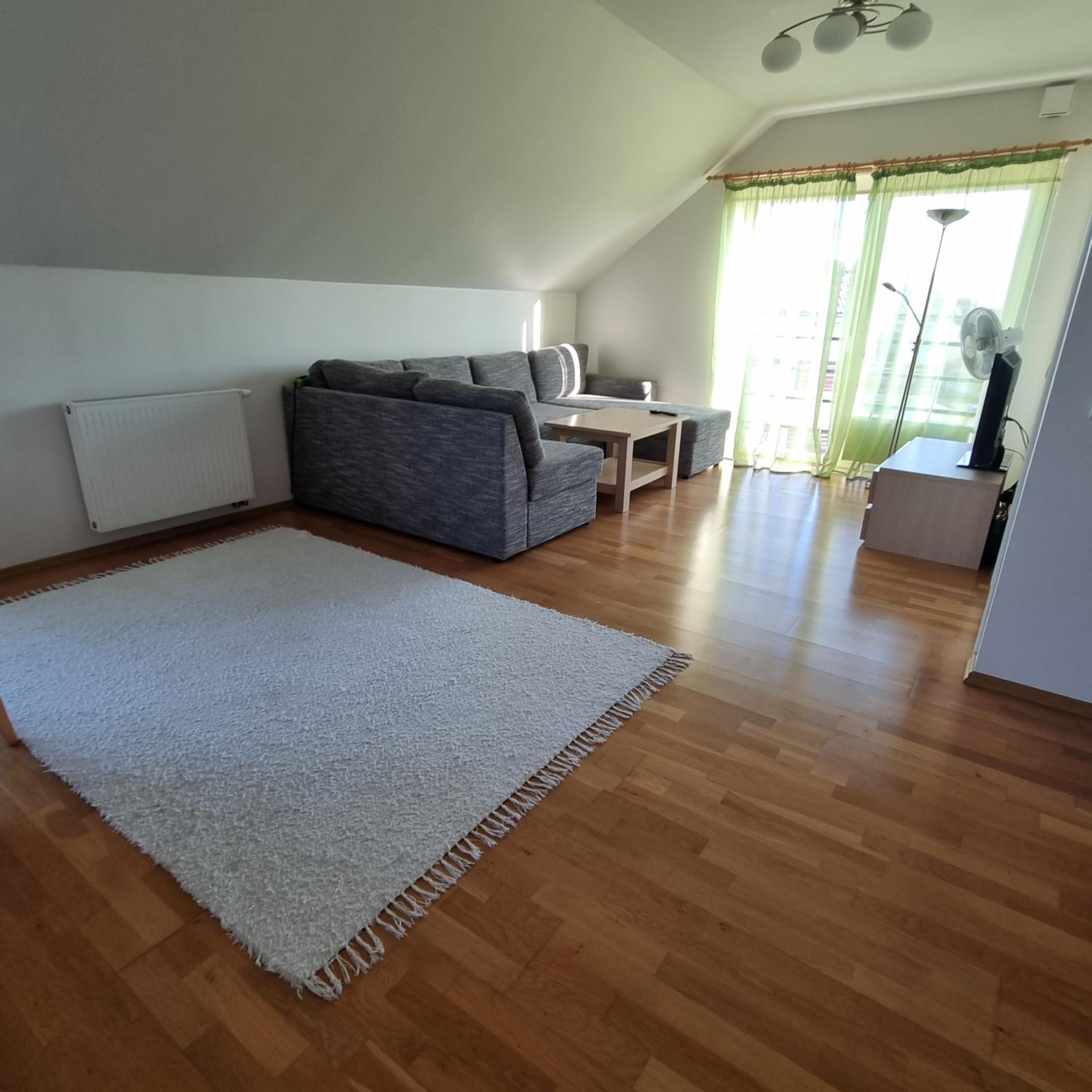 One-Bedroom Apartment photo 1