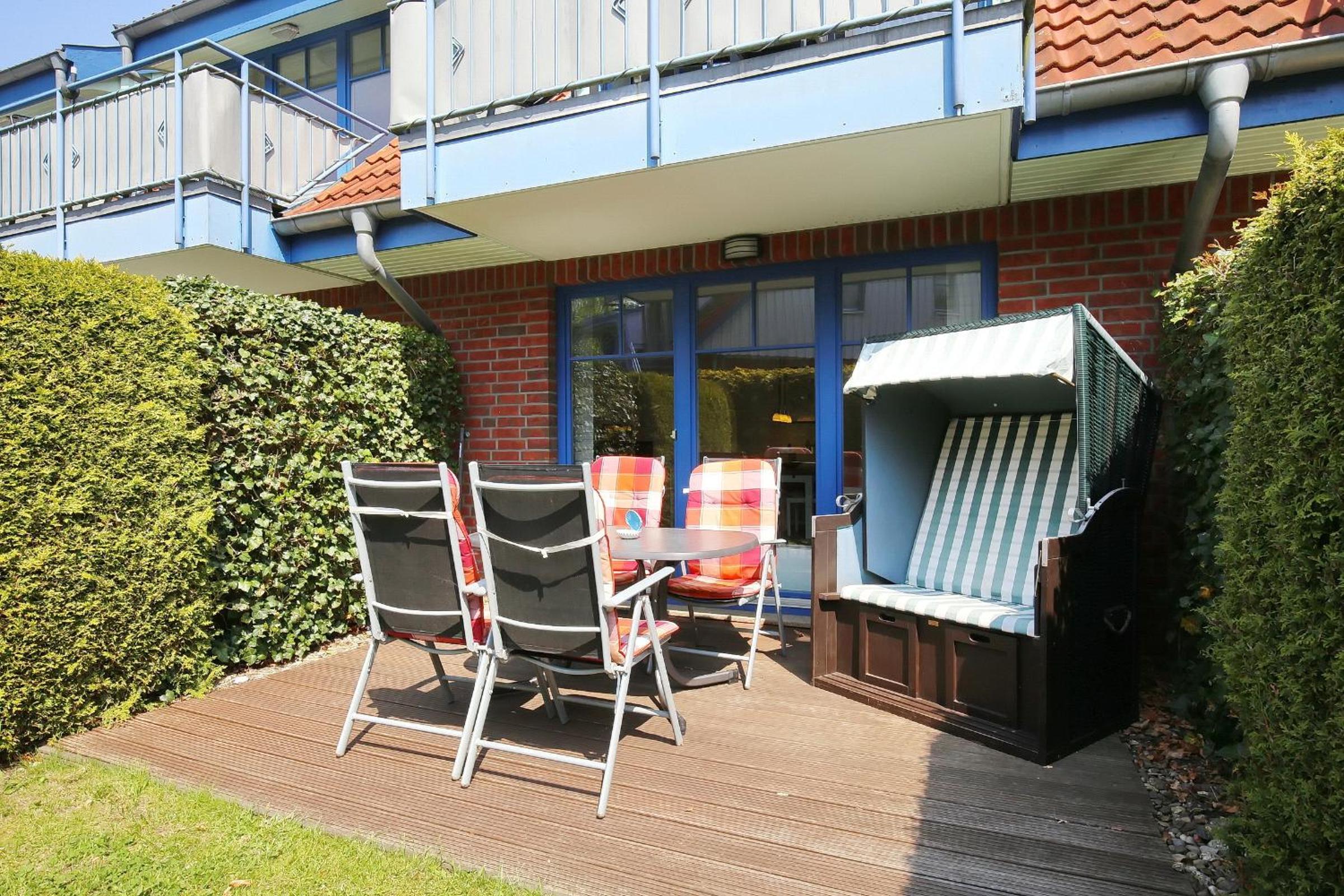 Apartment with Terrace photo 3
