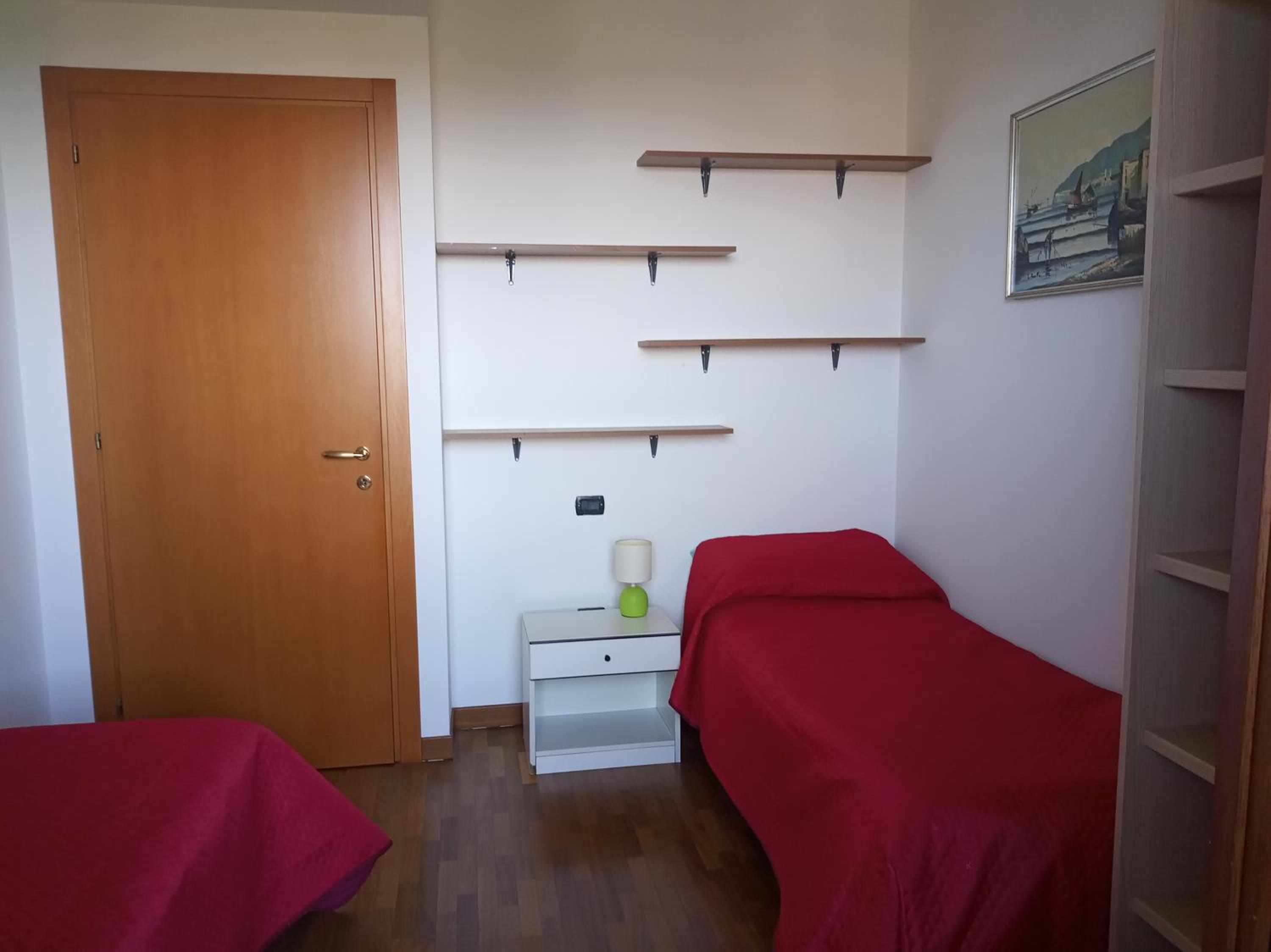 Standard Family Room - Photo 3