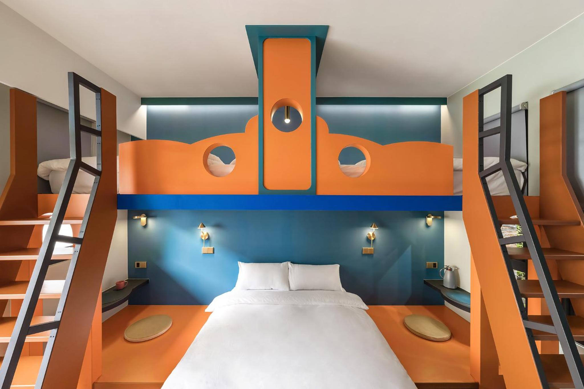 Deluxe Quadruple Room