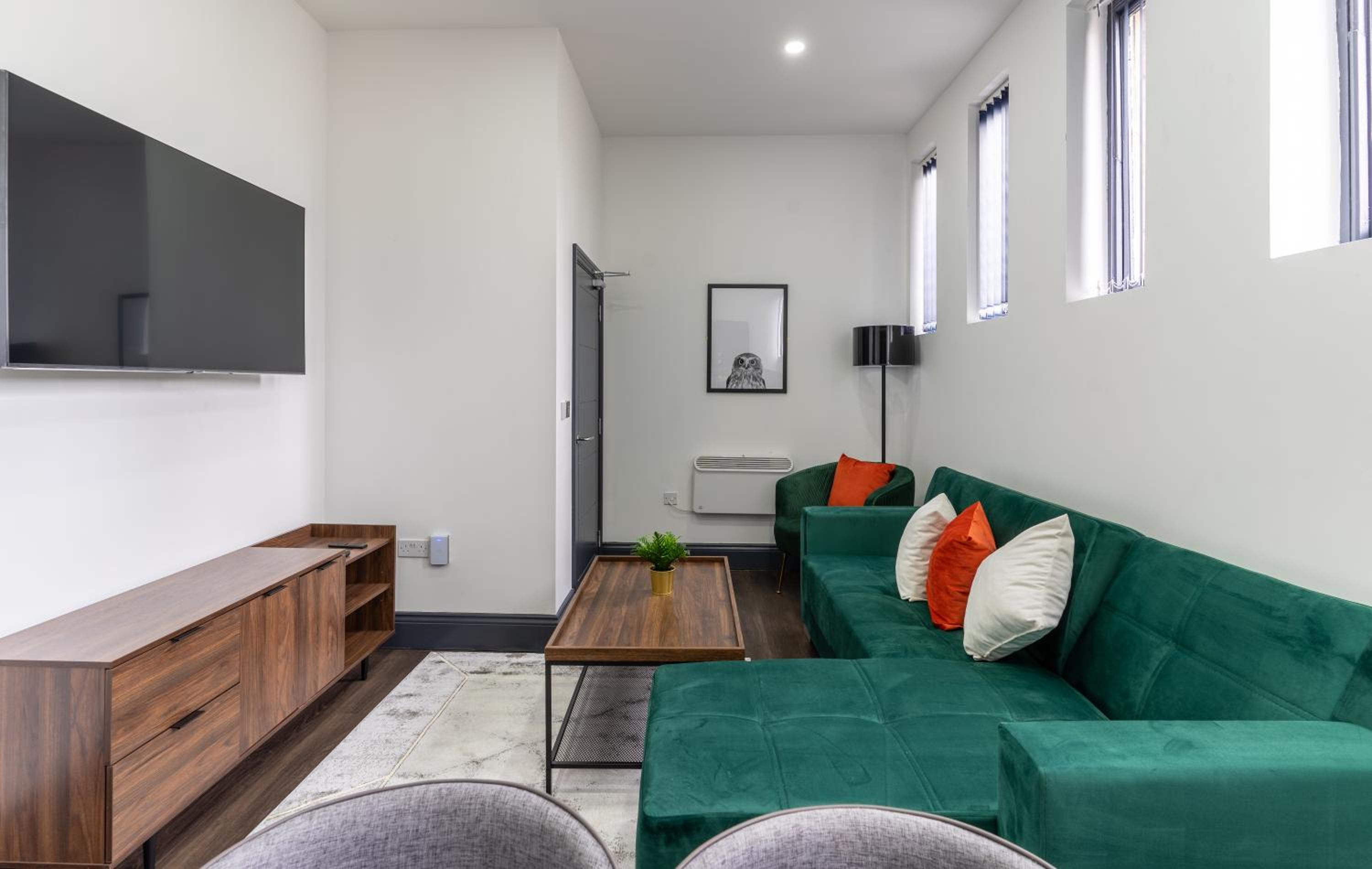 Two-Bedroom Standard Apartment photo 1