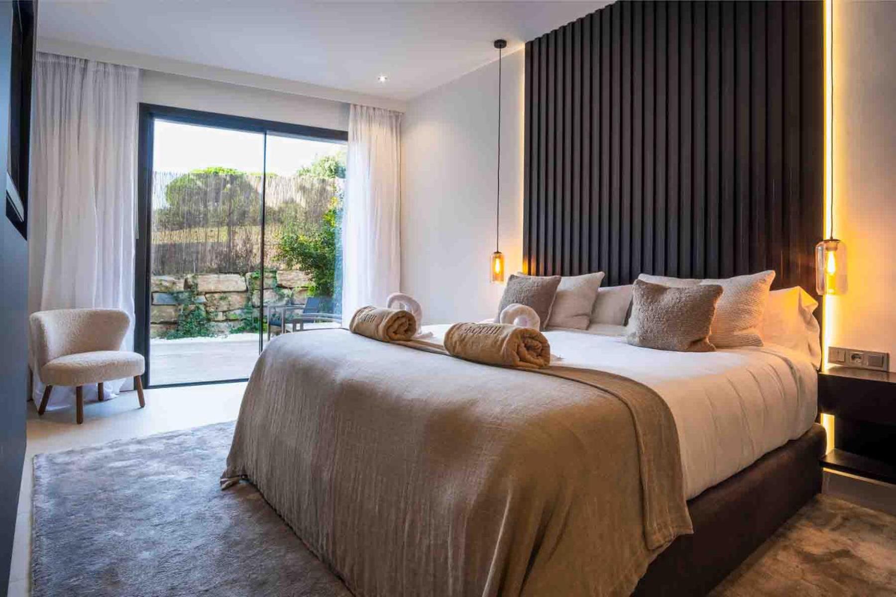 King Room with Garden View - Photo 5