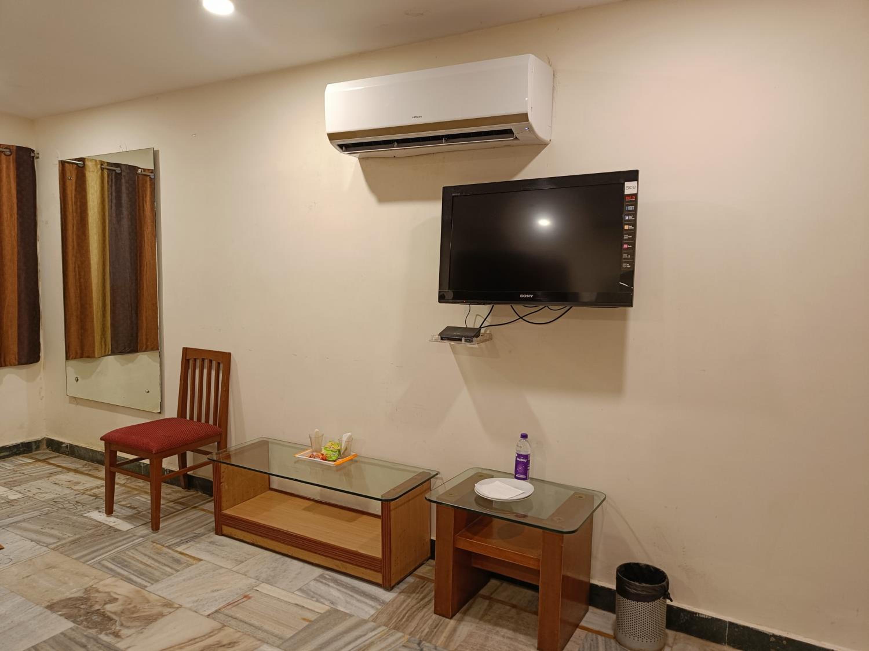 Deluxe Room - Photo 4