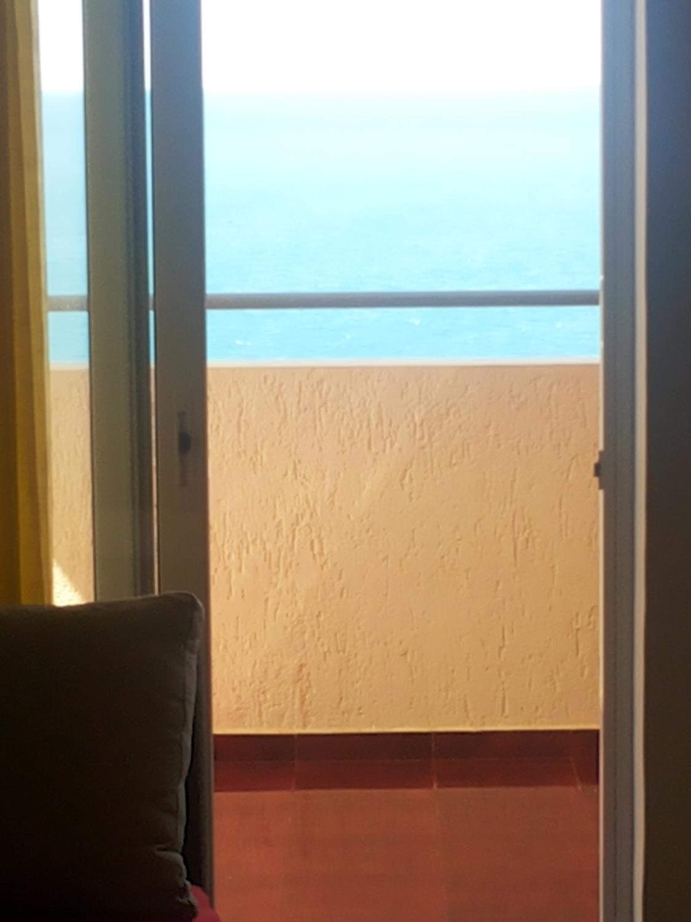 One-Bedroom Apartment with Balcony and Sea View - Photo 49