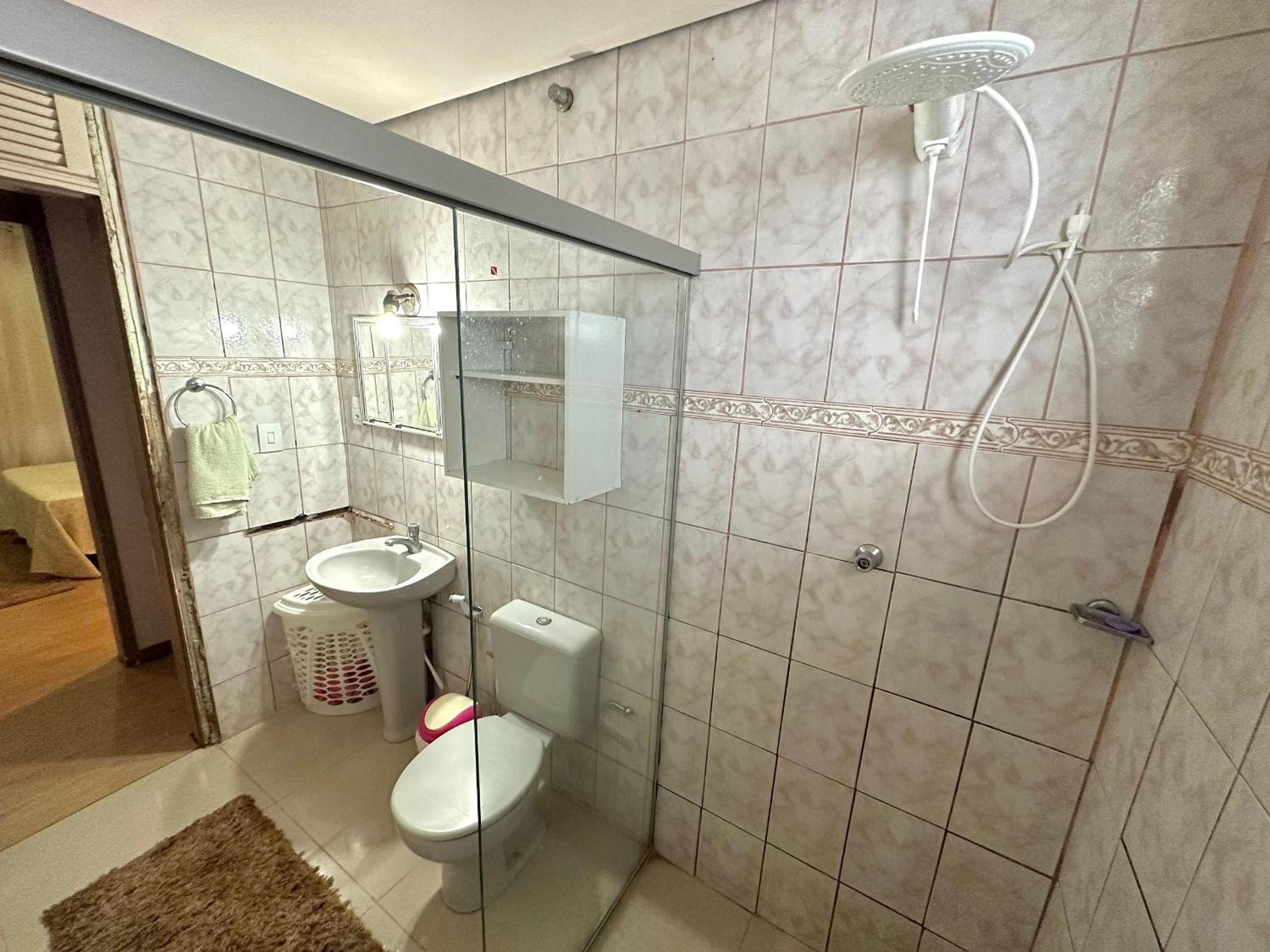 Double Room with Shared Bathroom photo 3